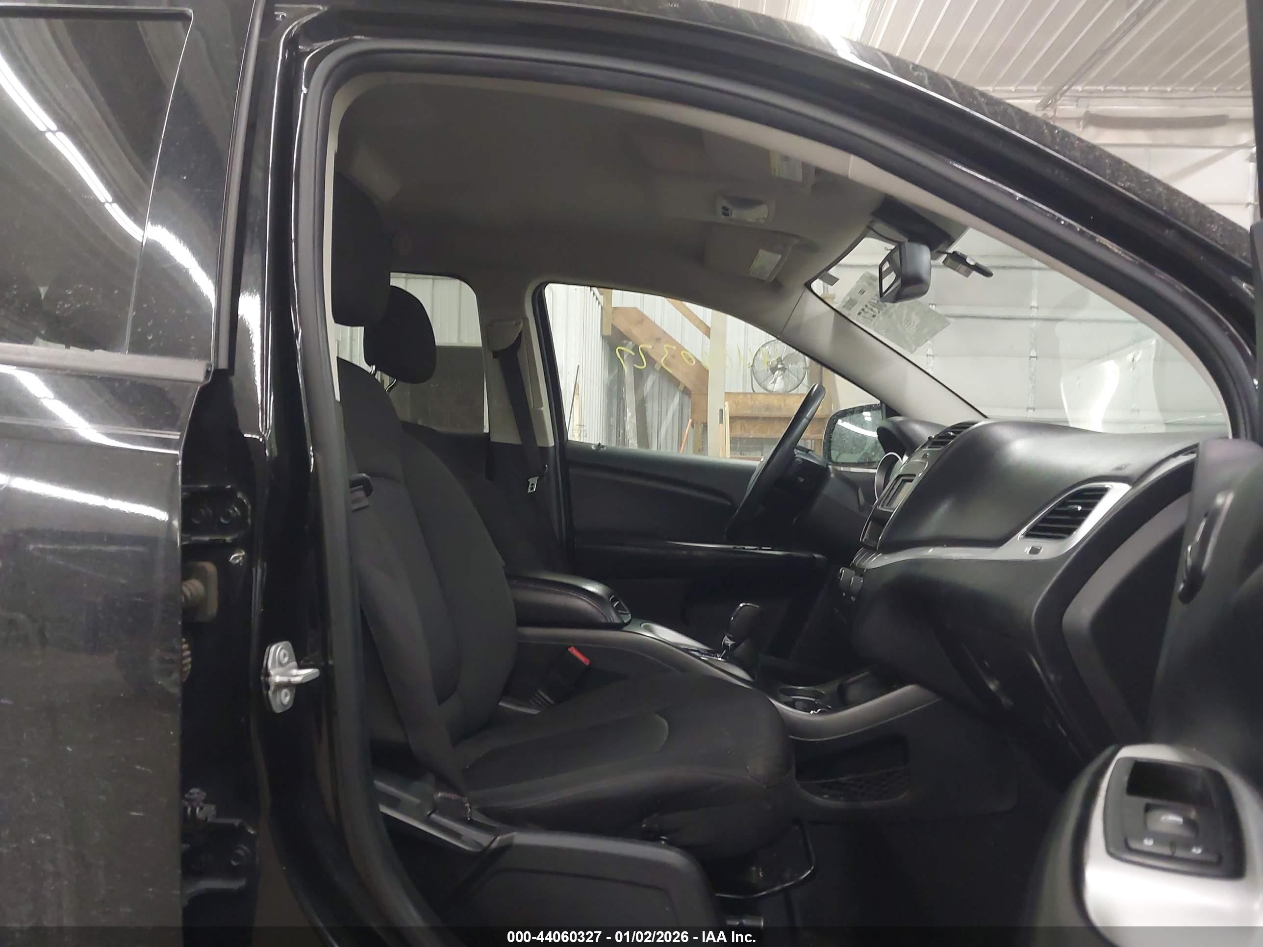 DODGE JOURNEY image 5