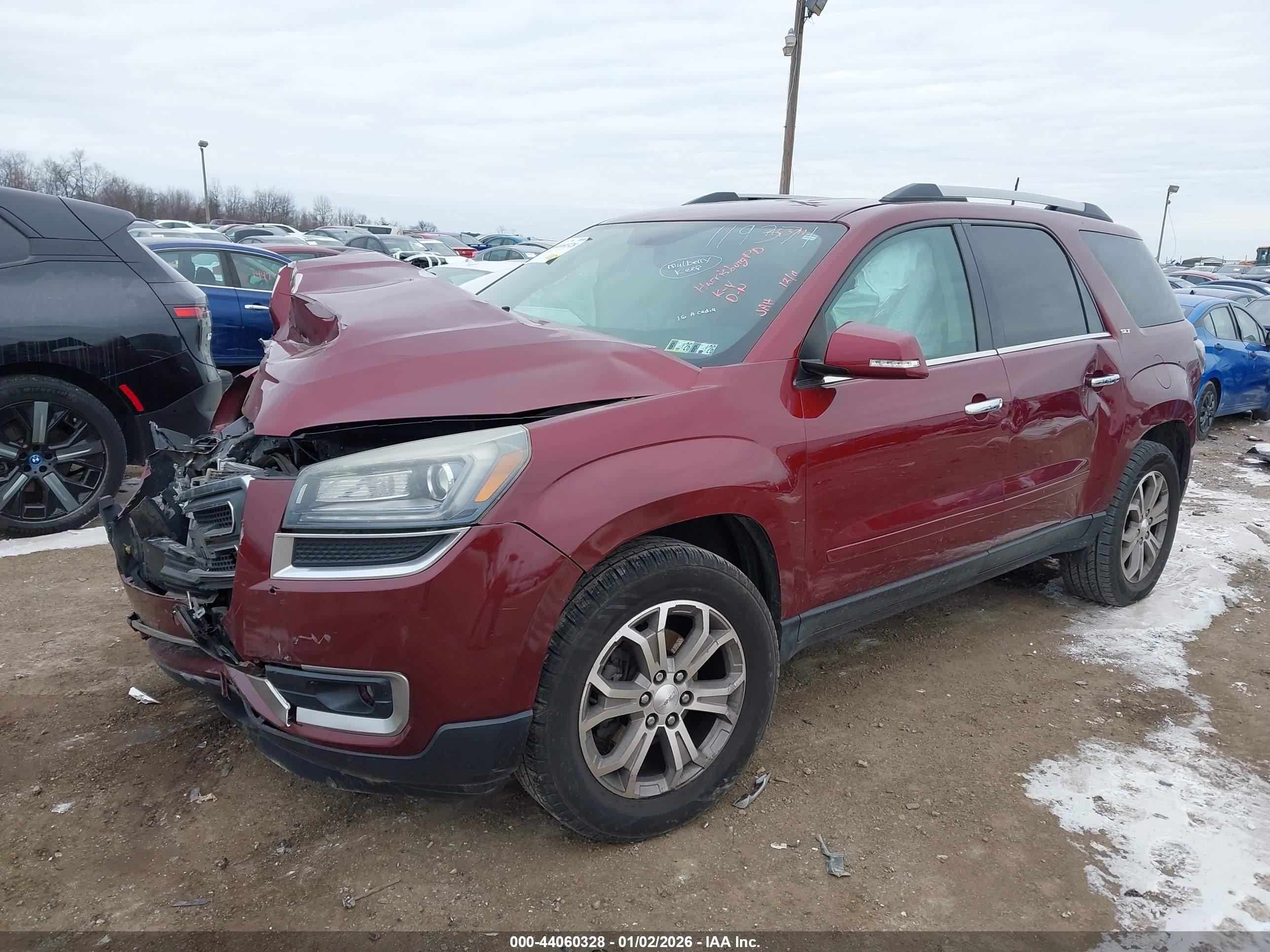 GMC ACADIA image 2