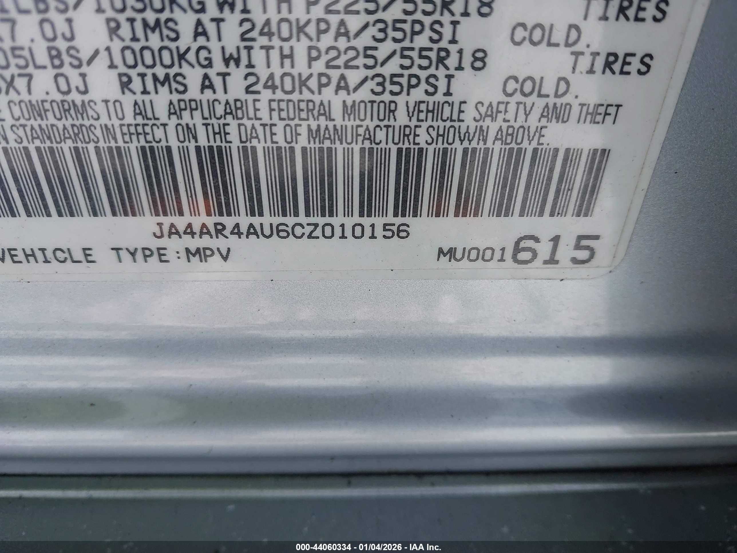 MITSUBISHI OUTLANDER image 9