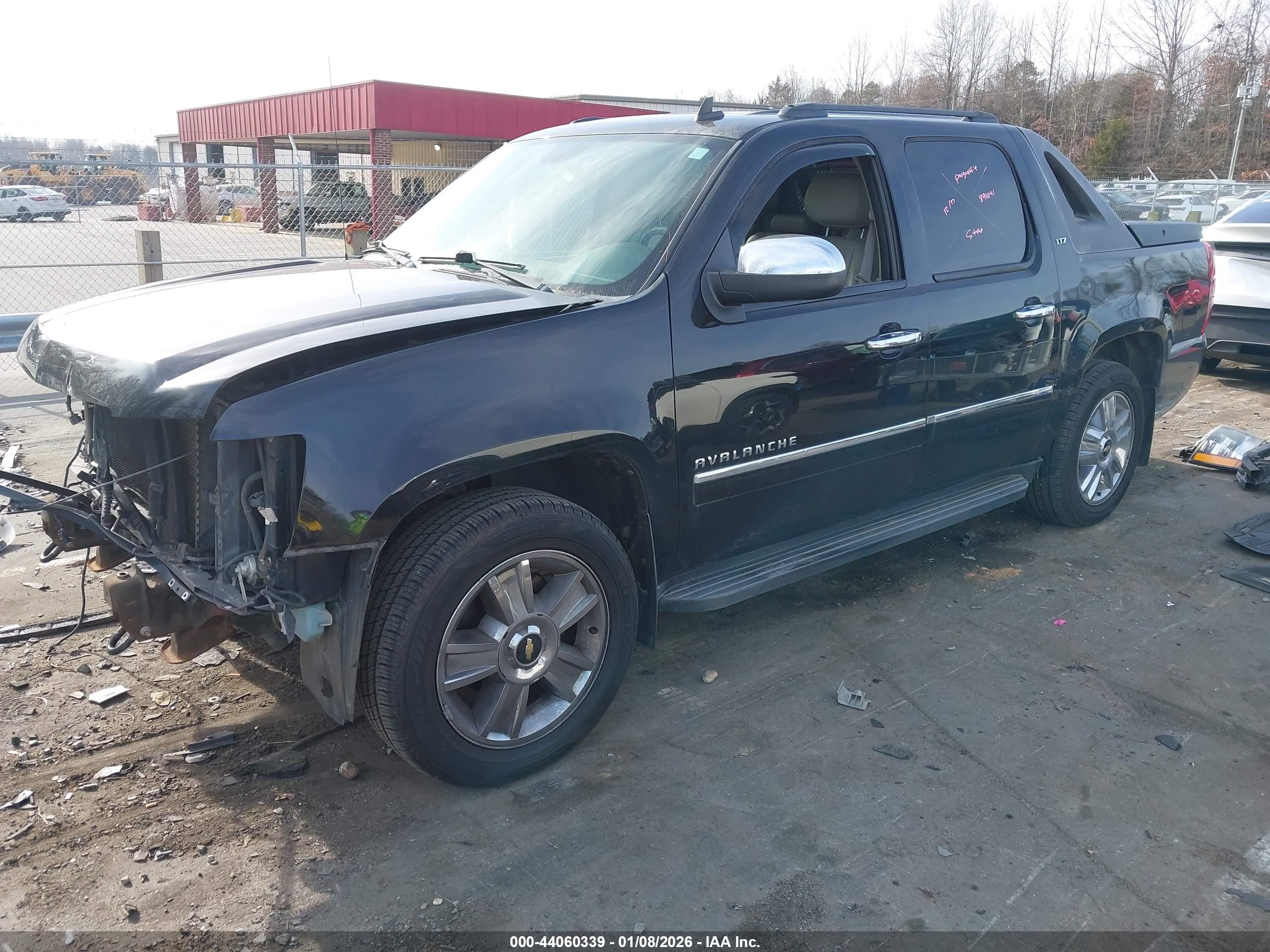 CHEVROLET AVALANCHE image 2
