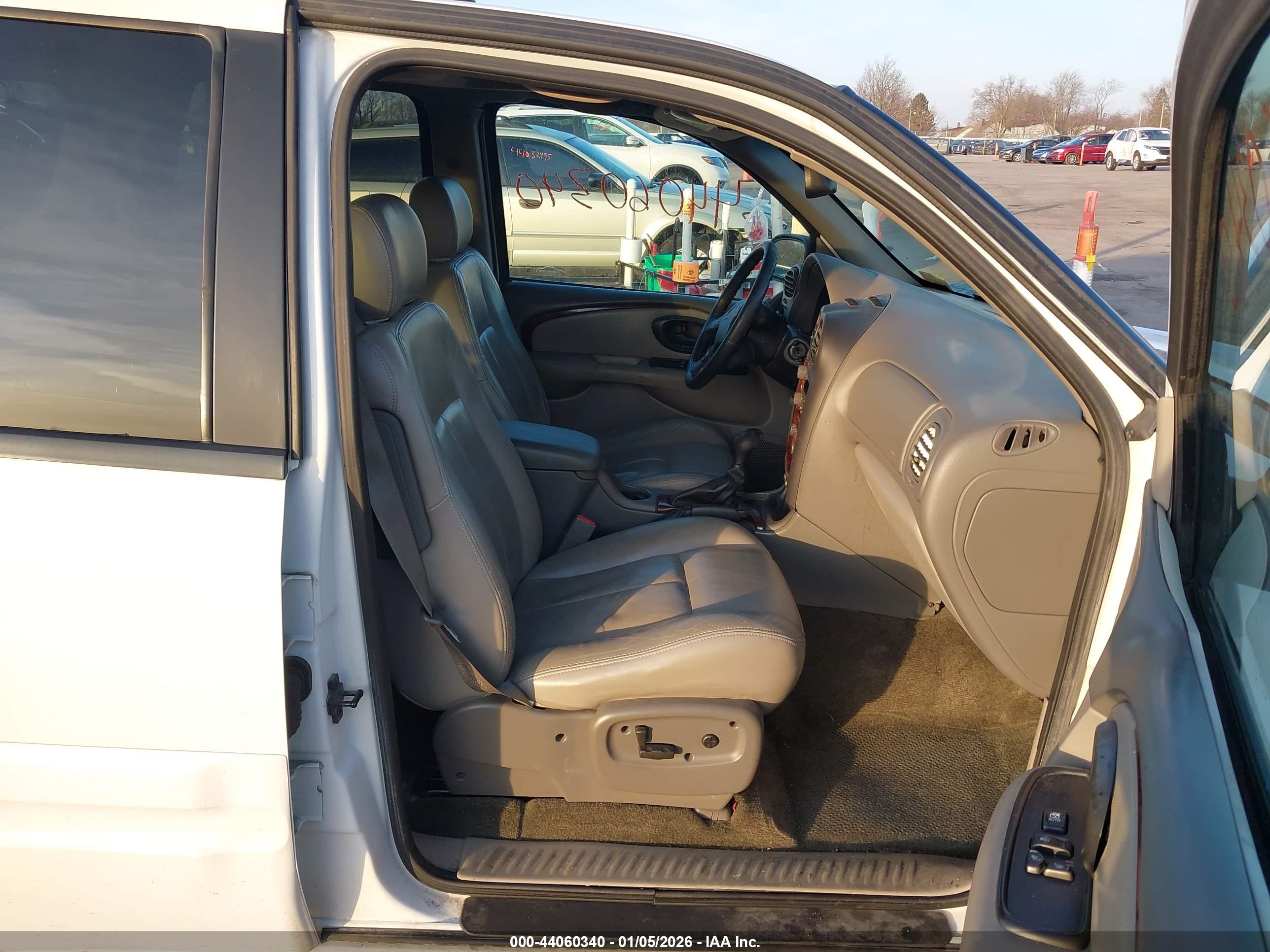 OLDSMOBILE BRAVADA image 5