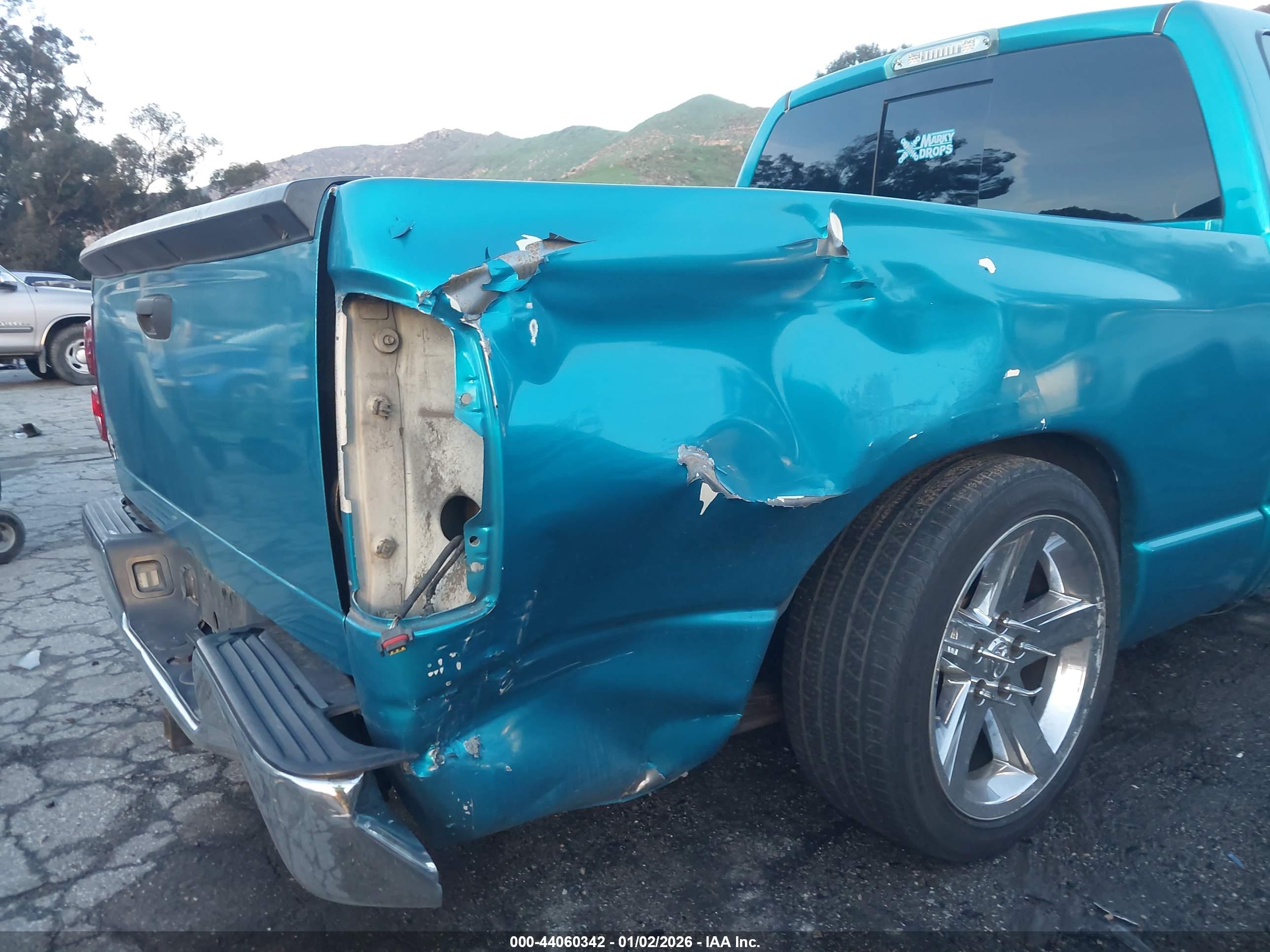 DODGE RAM image 6