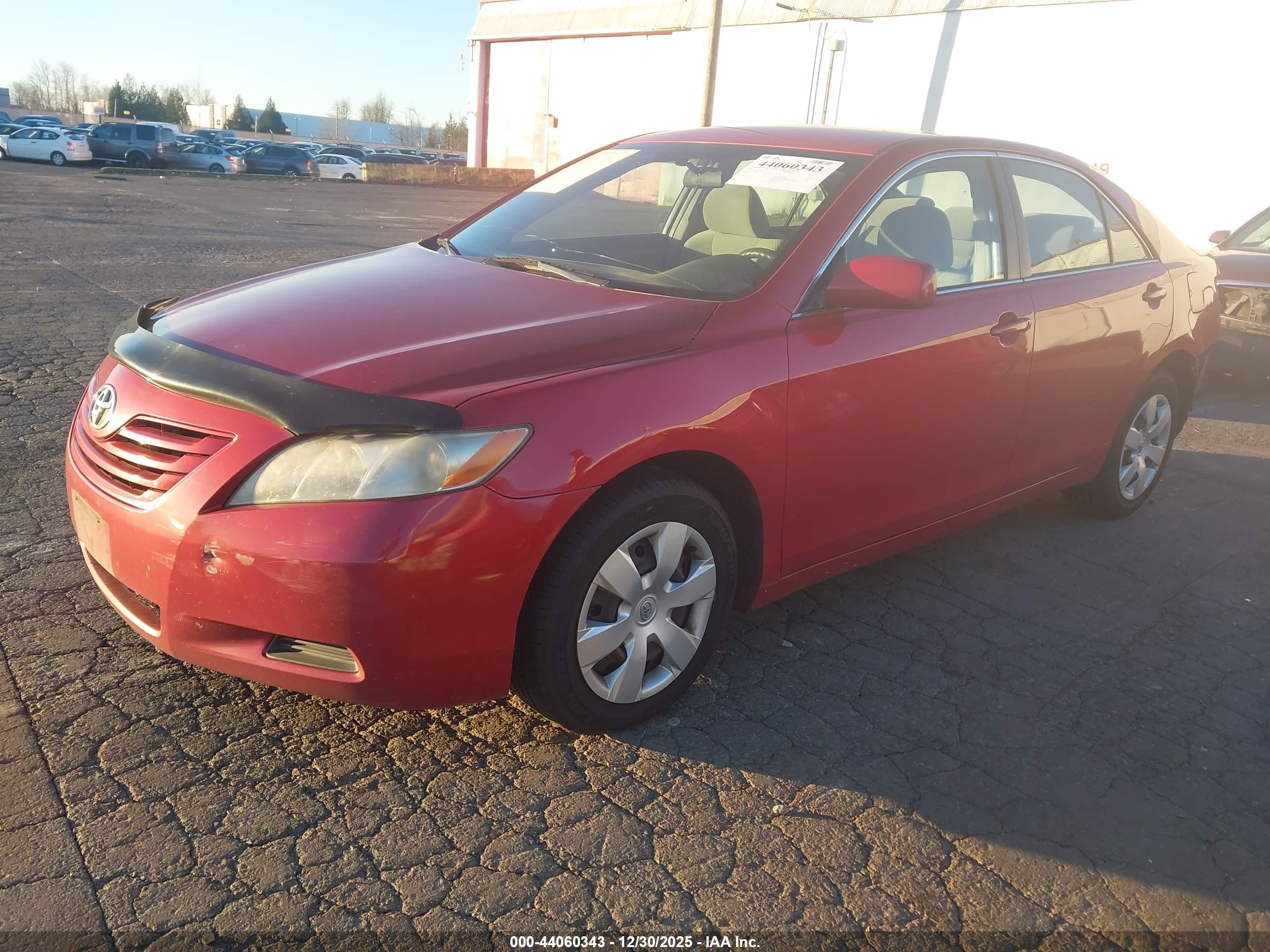 TOYOTA CAMRY image 2