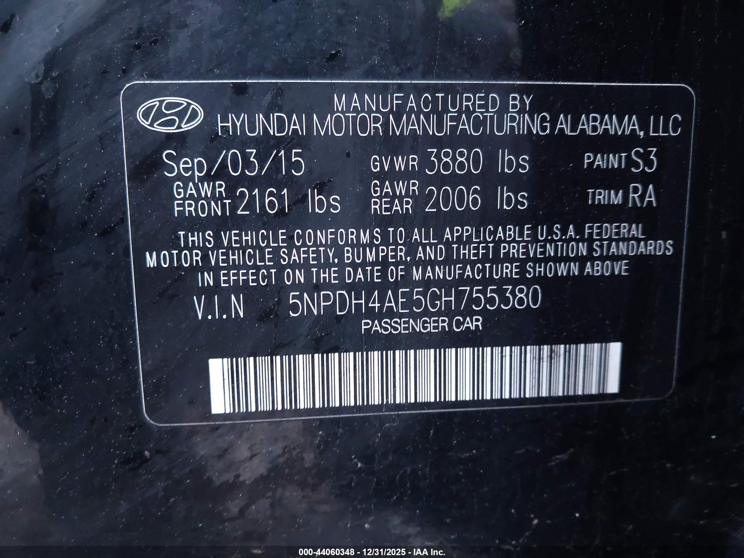 HYUNDAI ELANTRA image 9