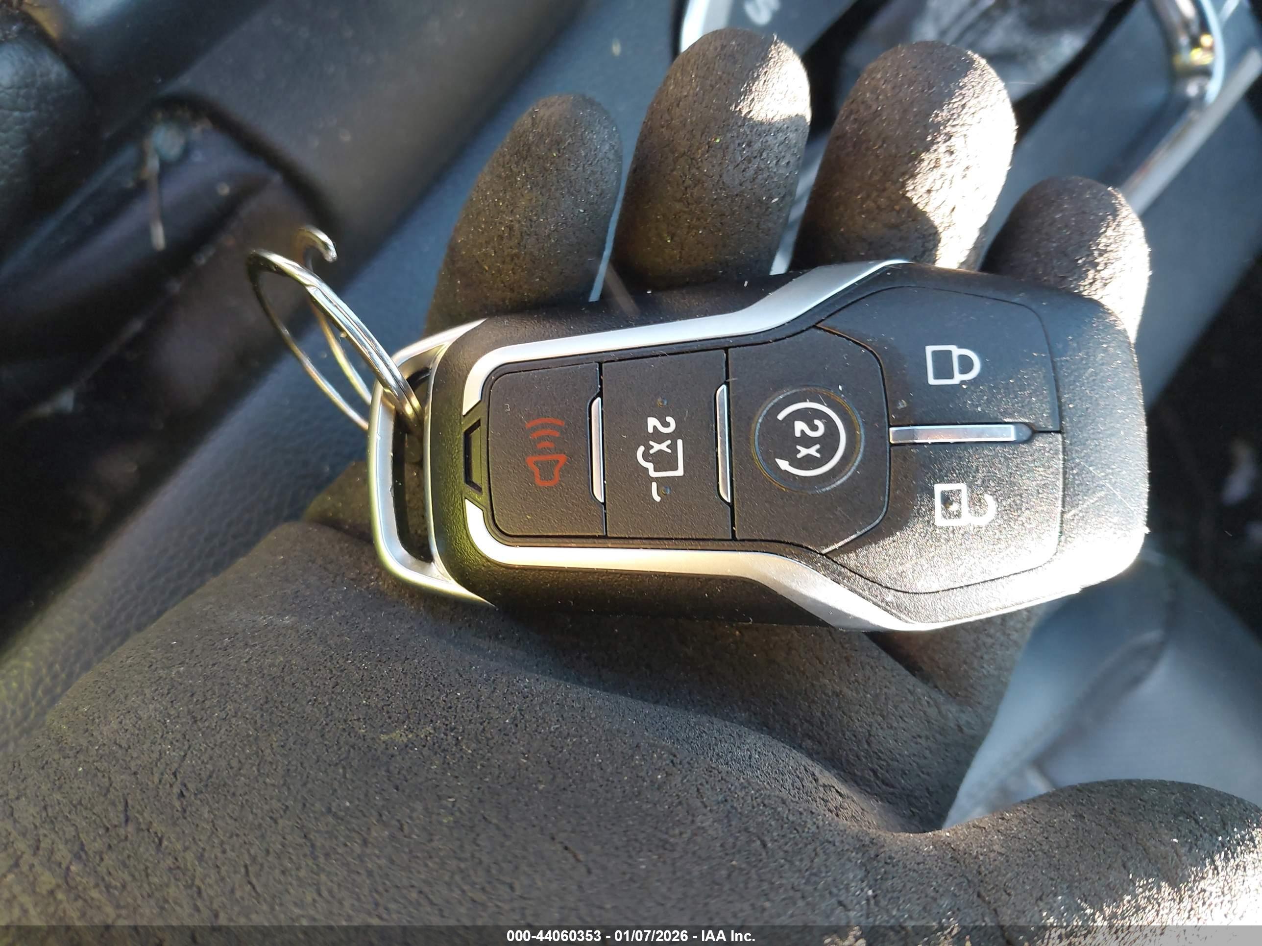 FORD MUSTANG image 11