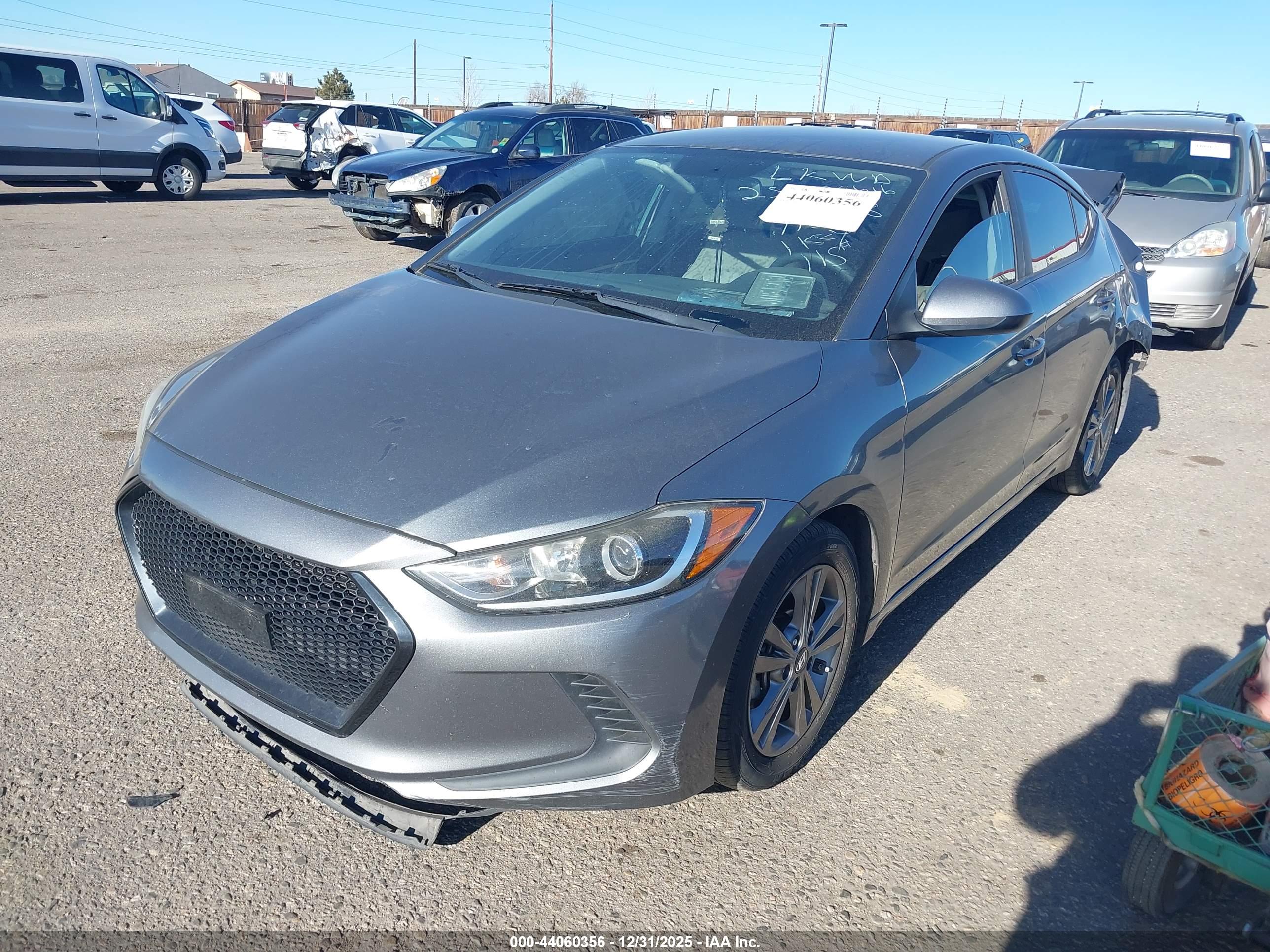 HYUNDAI ELANTRA image 2