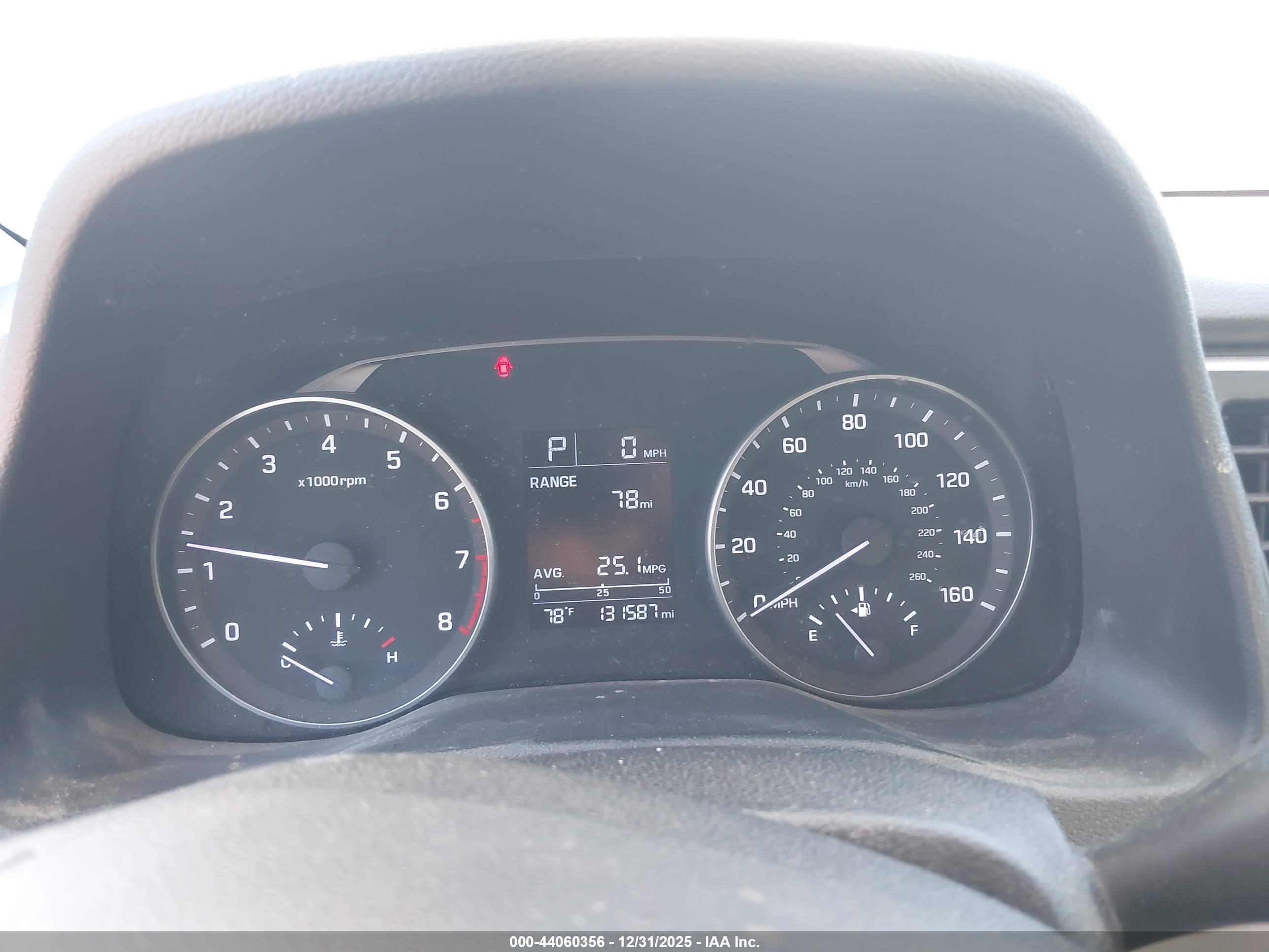 HYUNDAI ELANTRA image 7