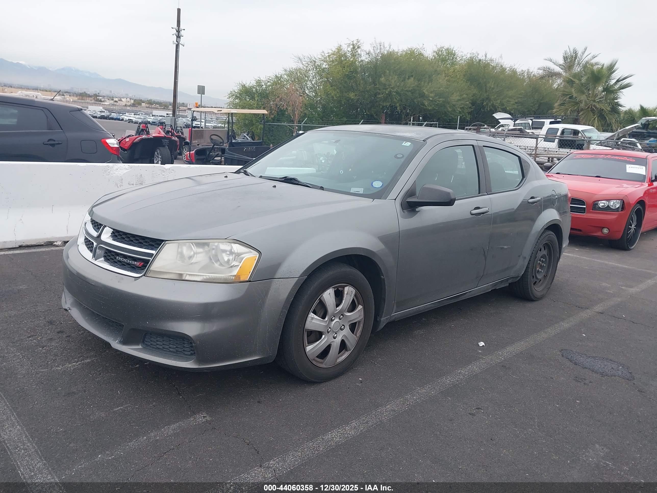 DODGE AVENGER image 2