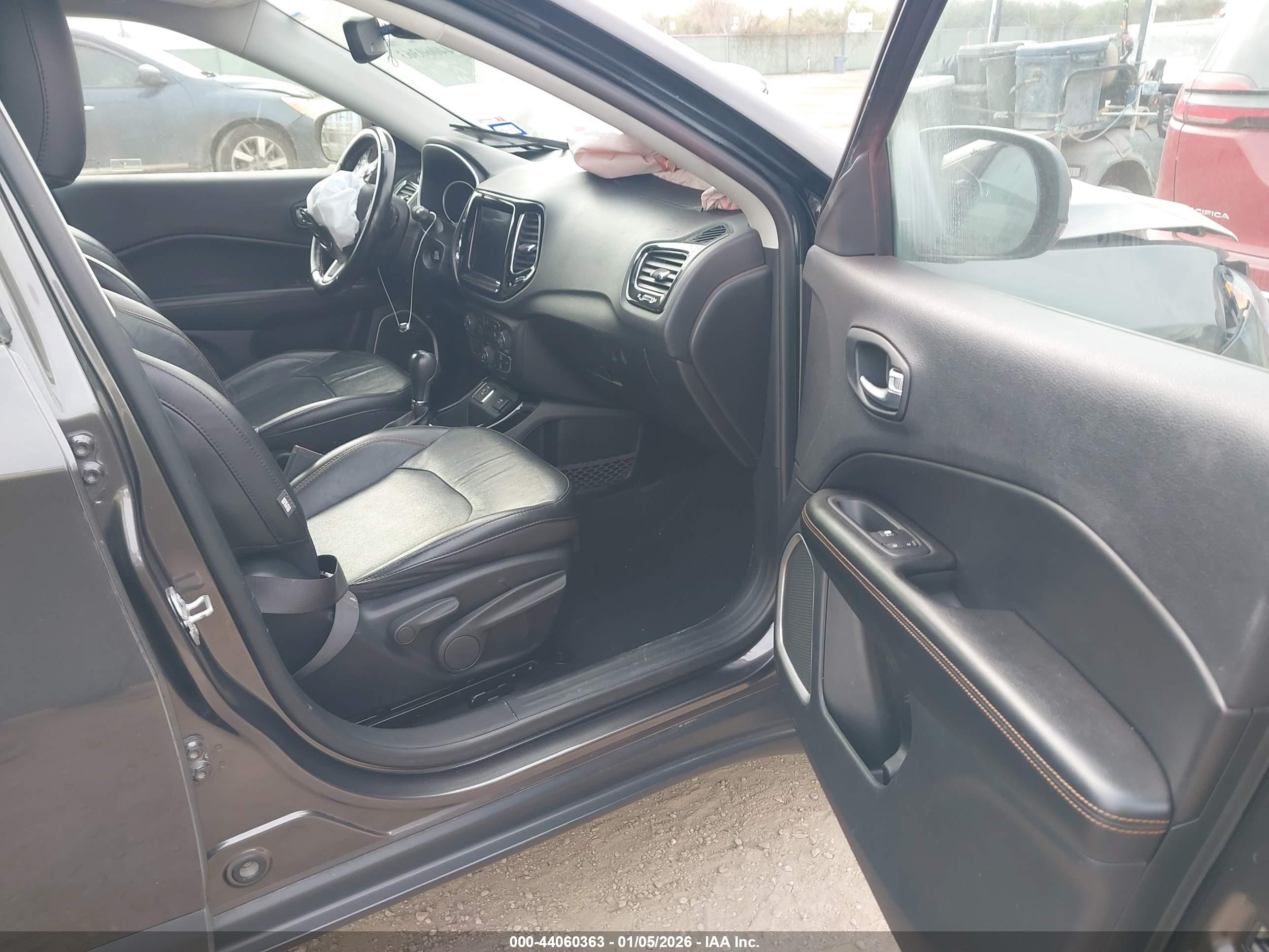 JEEP COMPASS image 5