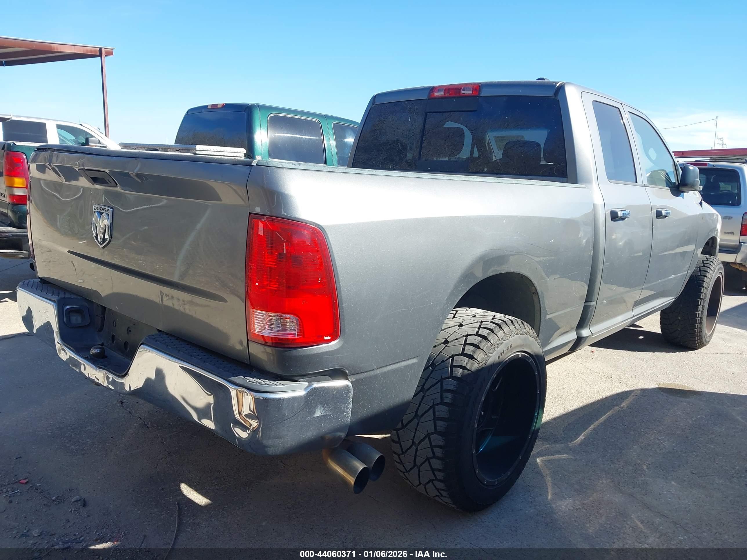 DODGE RAM image 4