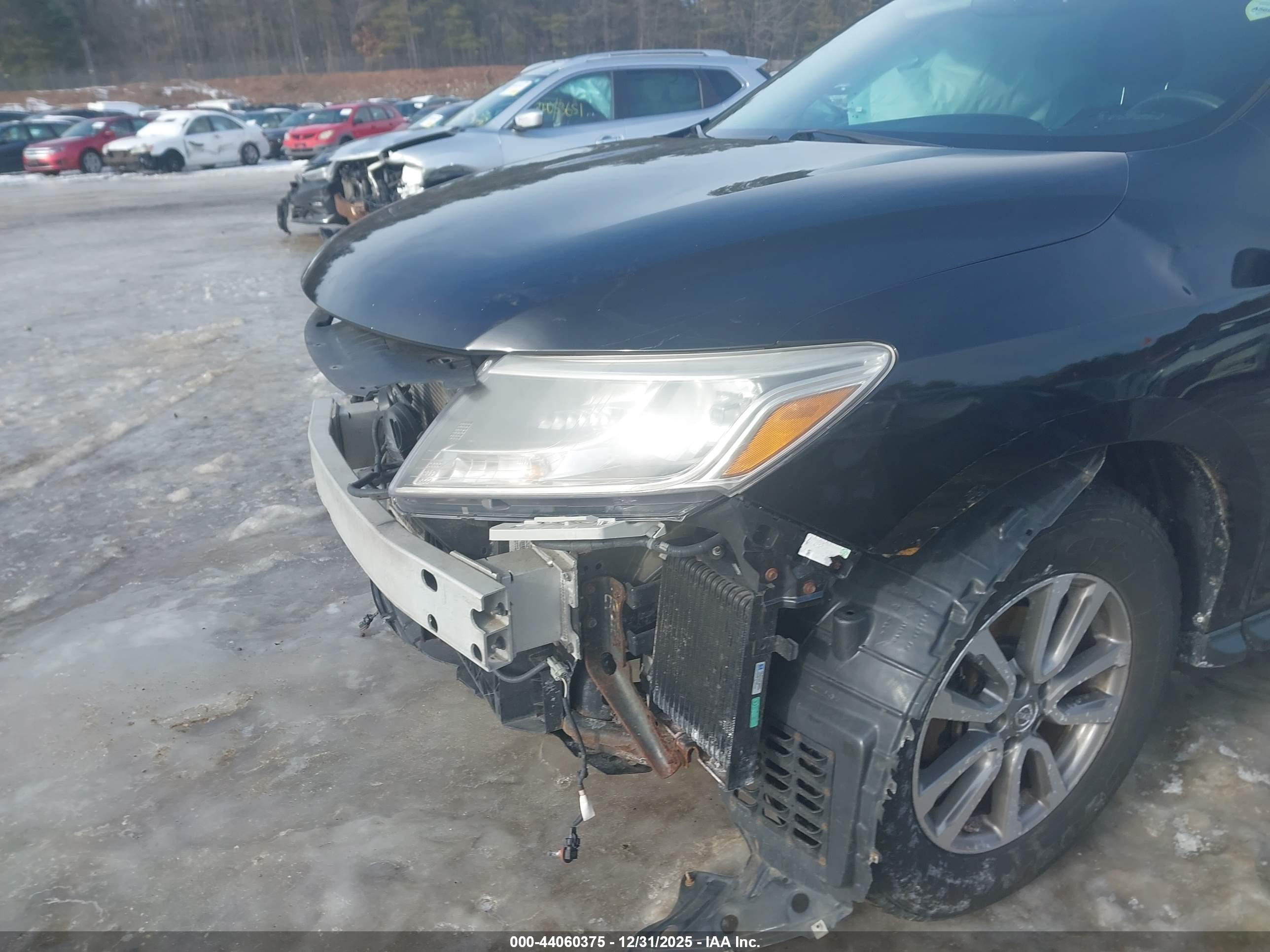 NISSAN PATHFINDER image 6