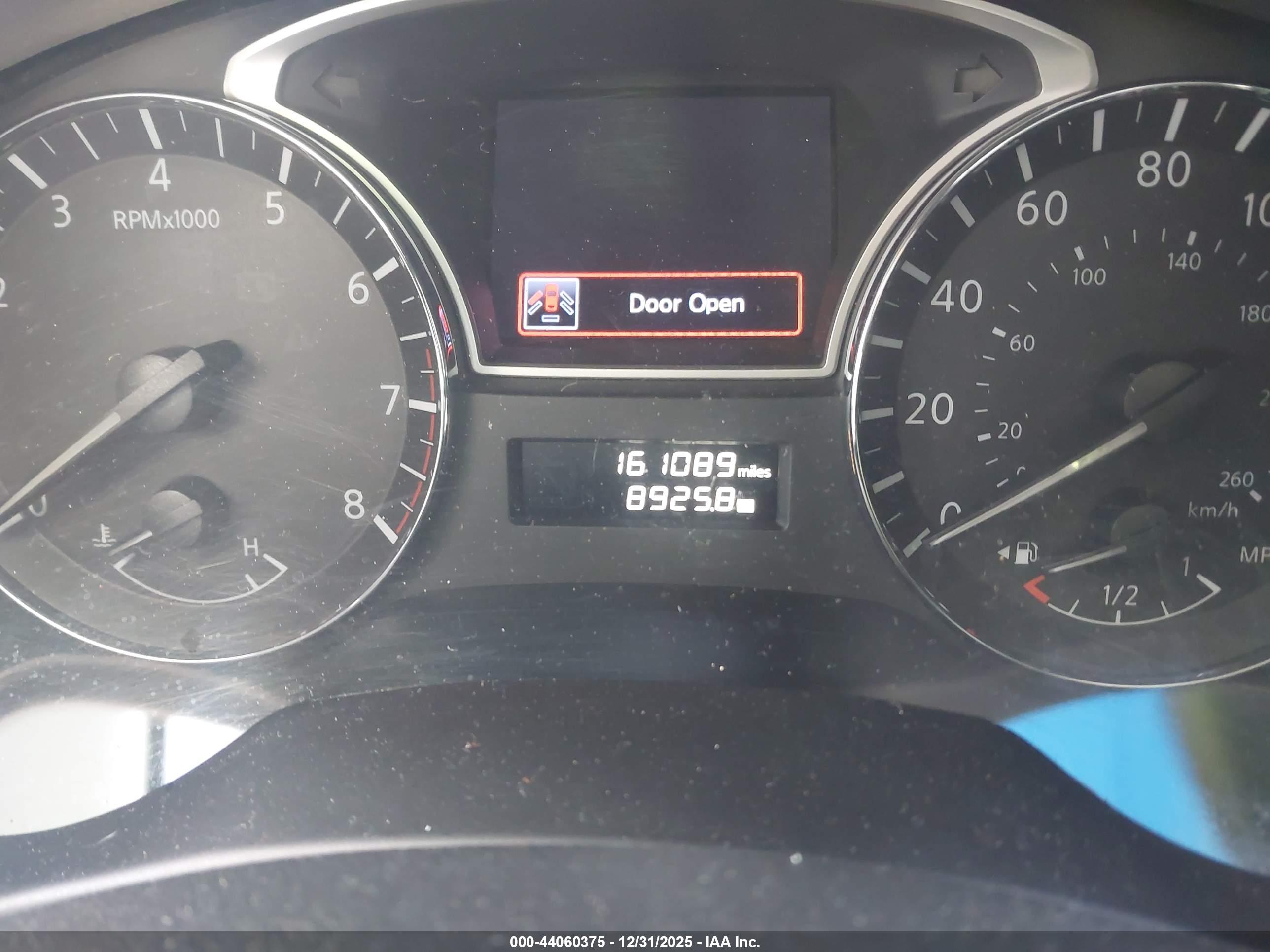 NISSAN PATHFINDER image 7