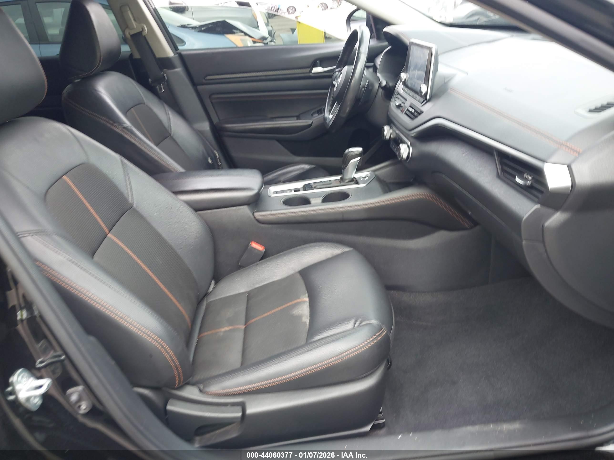 NISSAN ALTIMA image 5