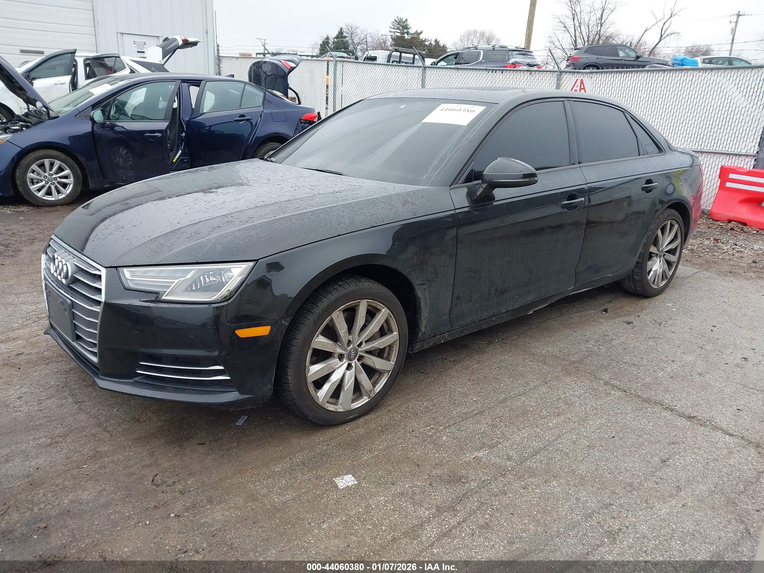 AUDI A4 image 2