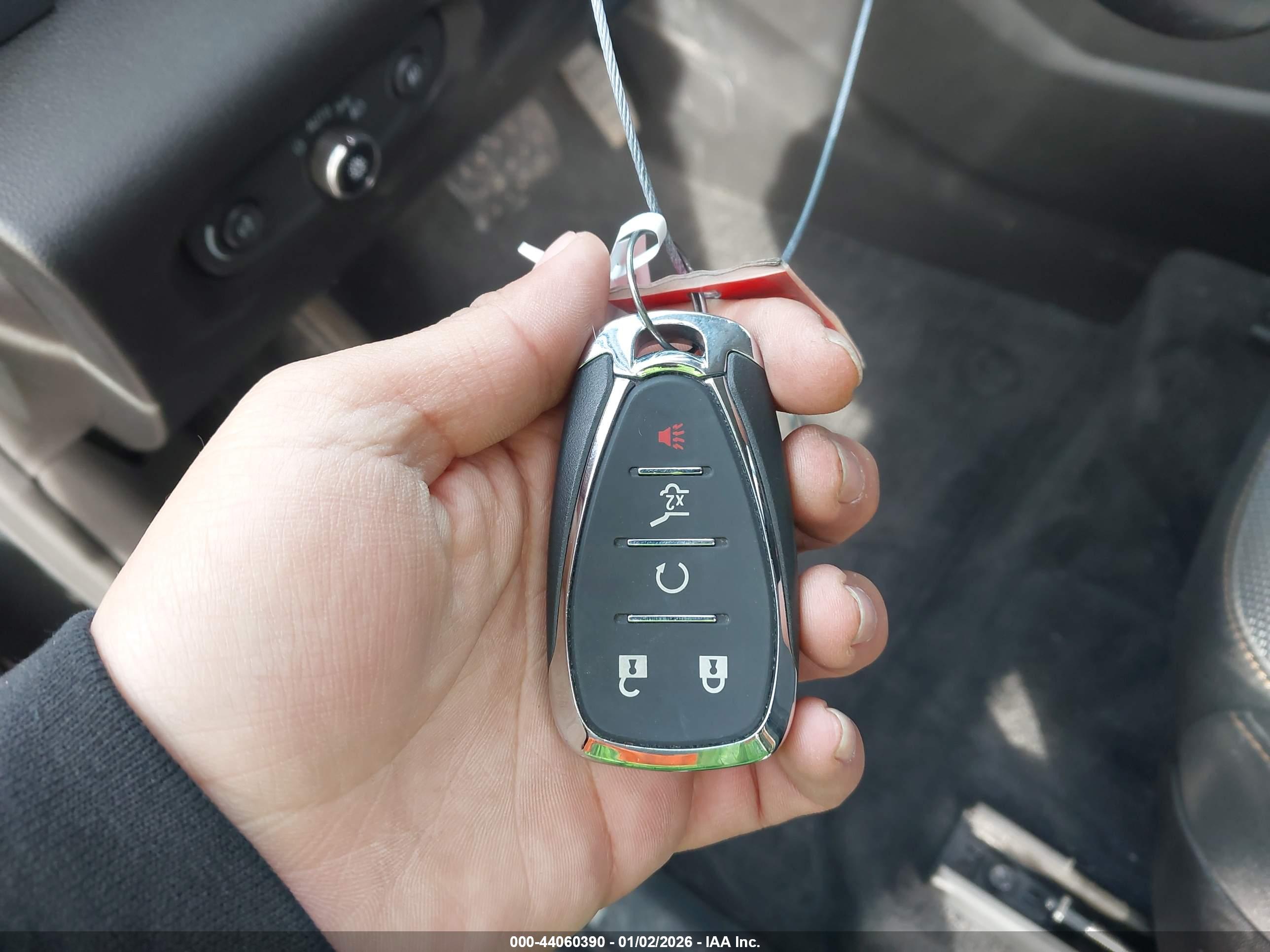 CHEVROLET TRAVERSE image 11