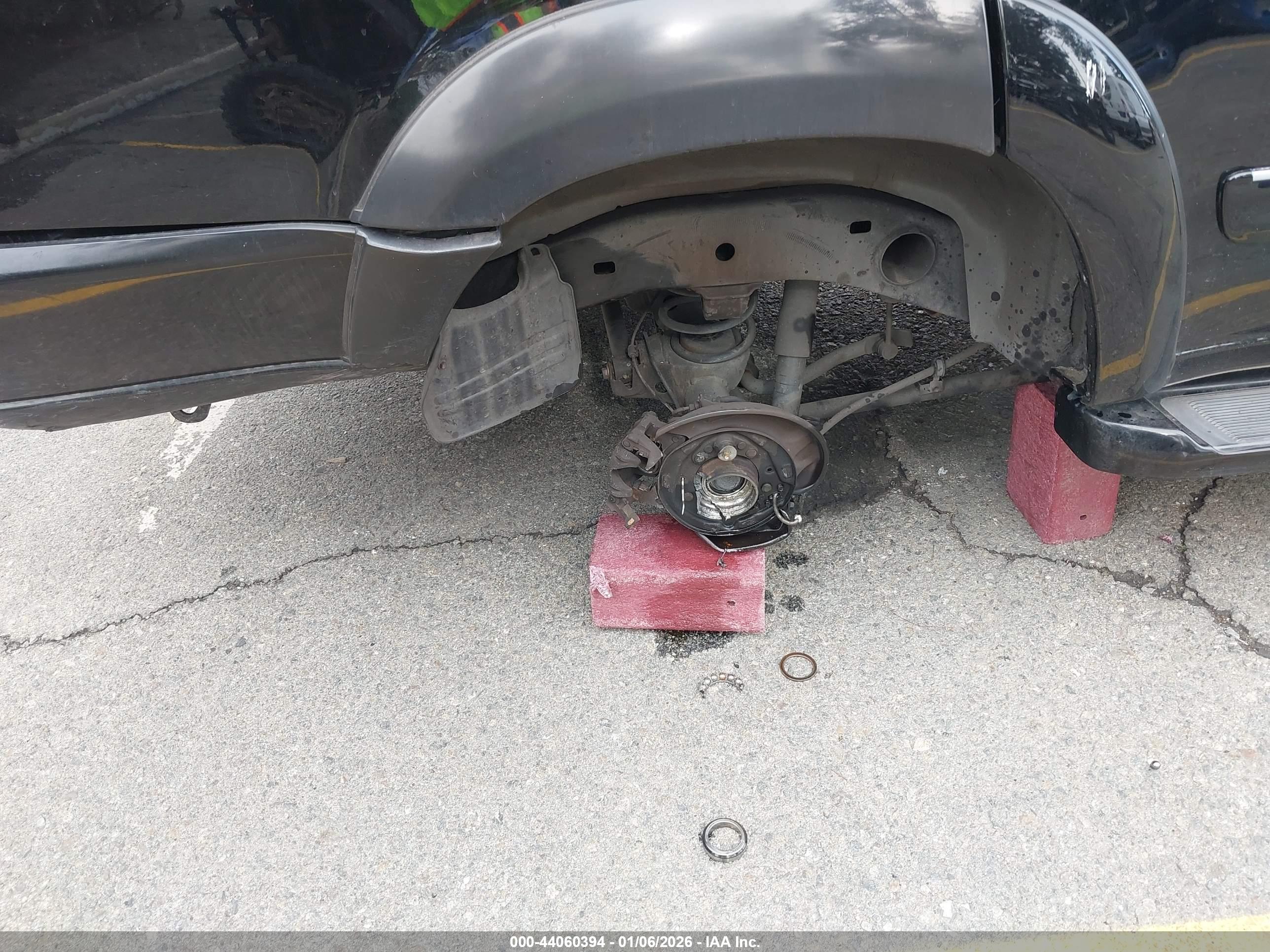 TOYOTA SEQUOIA image 6