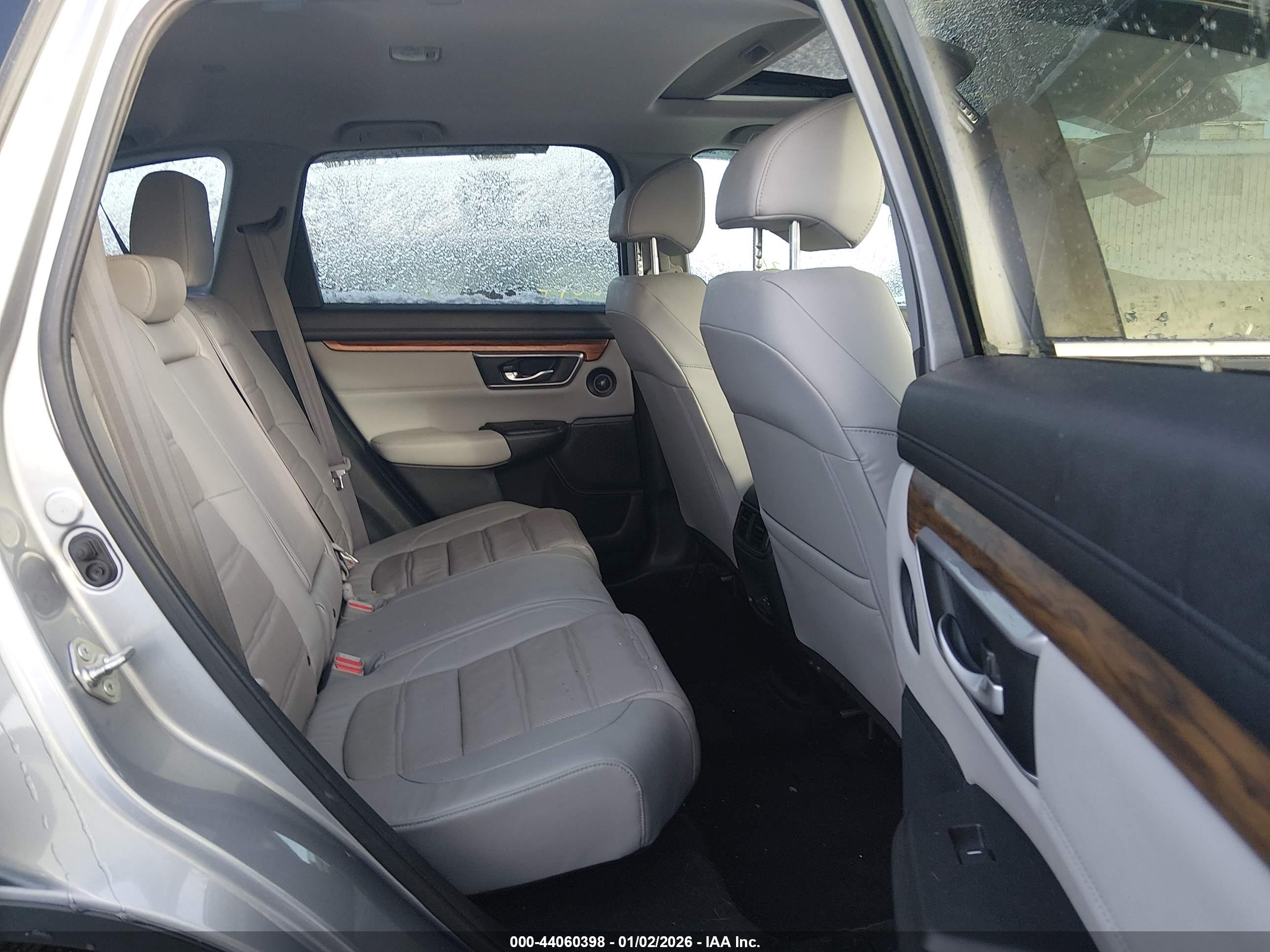 HONDA CR-V image 8