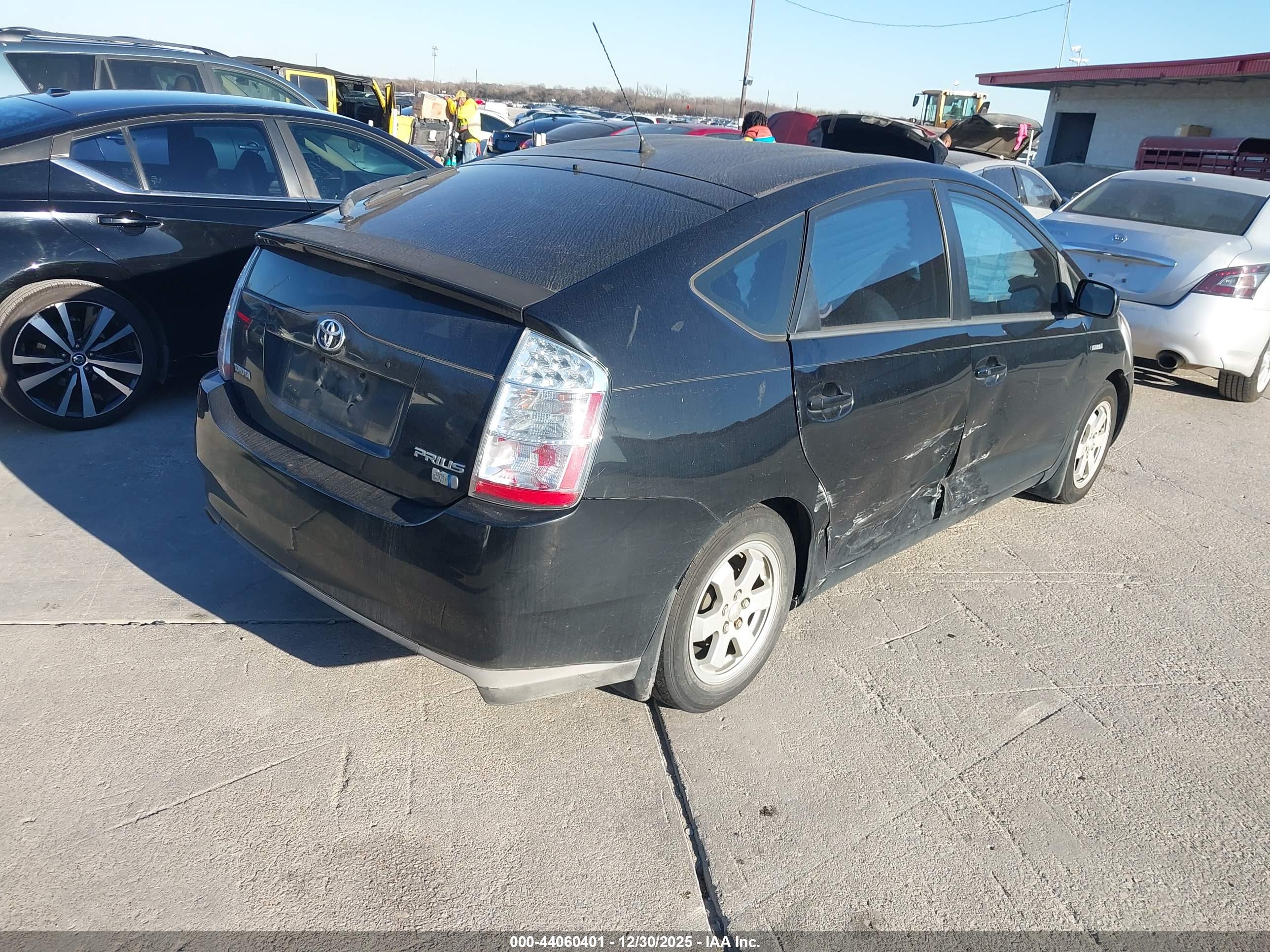 TOYOTA PRIUS image 4
