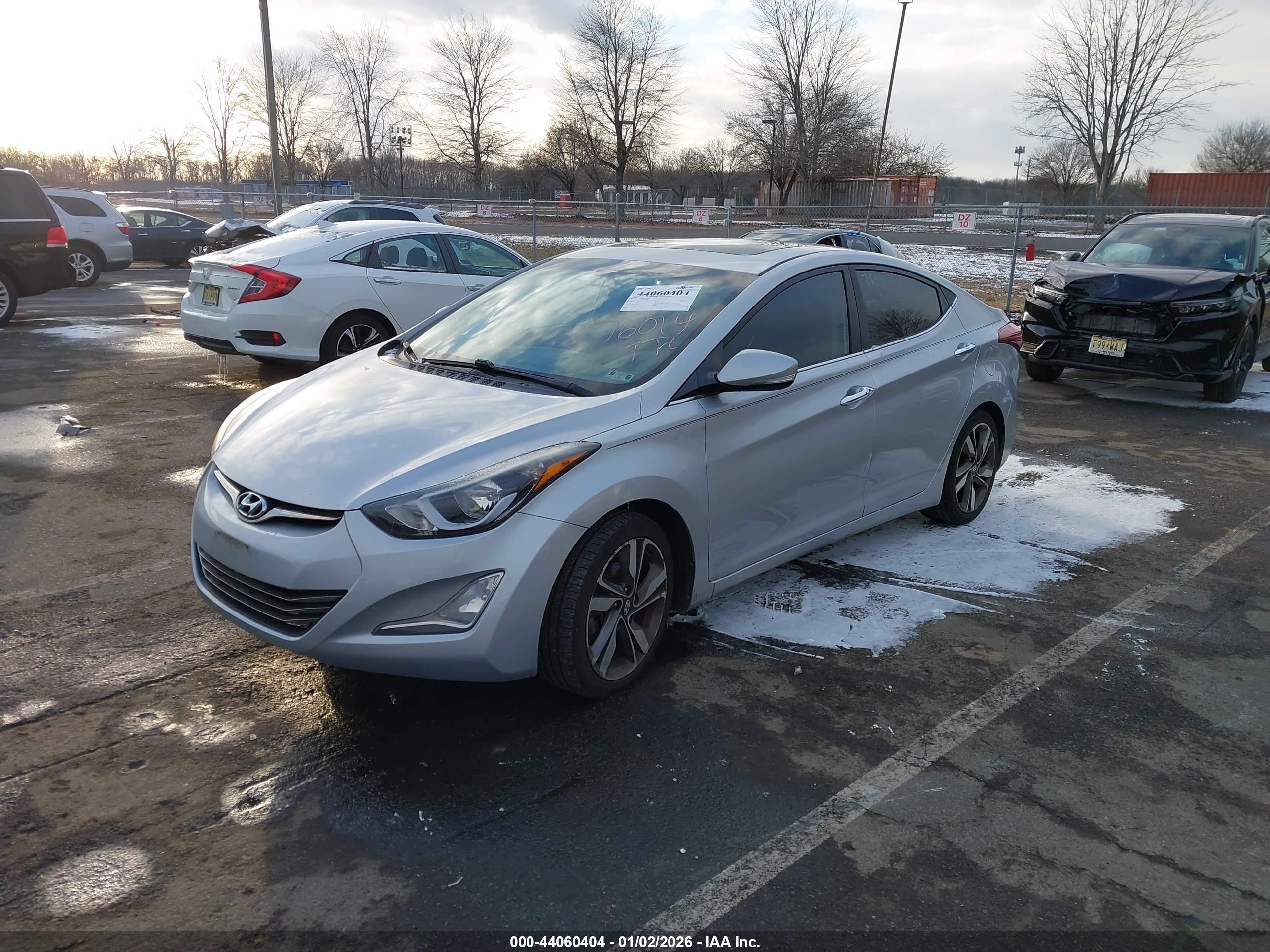 HYUNDAI ELANTRA image 2