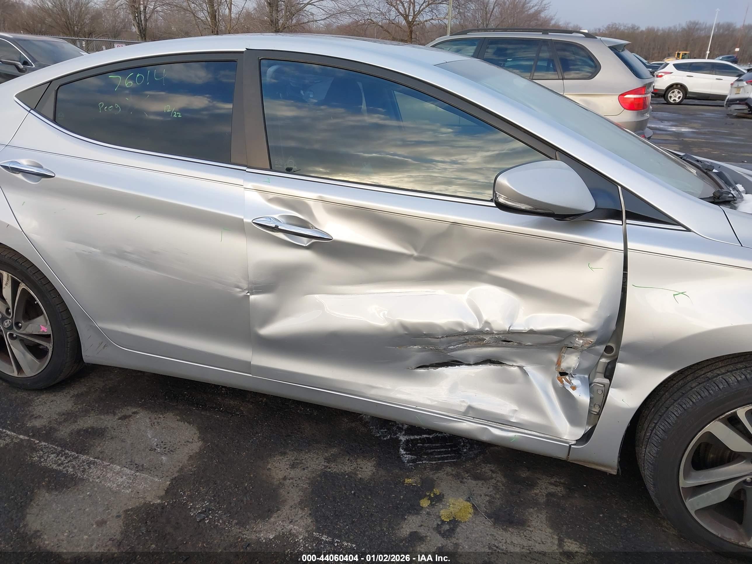 HYUNDAI ELANTRA image 6