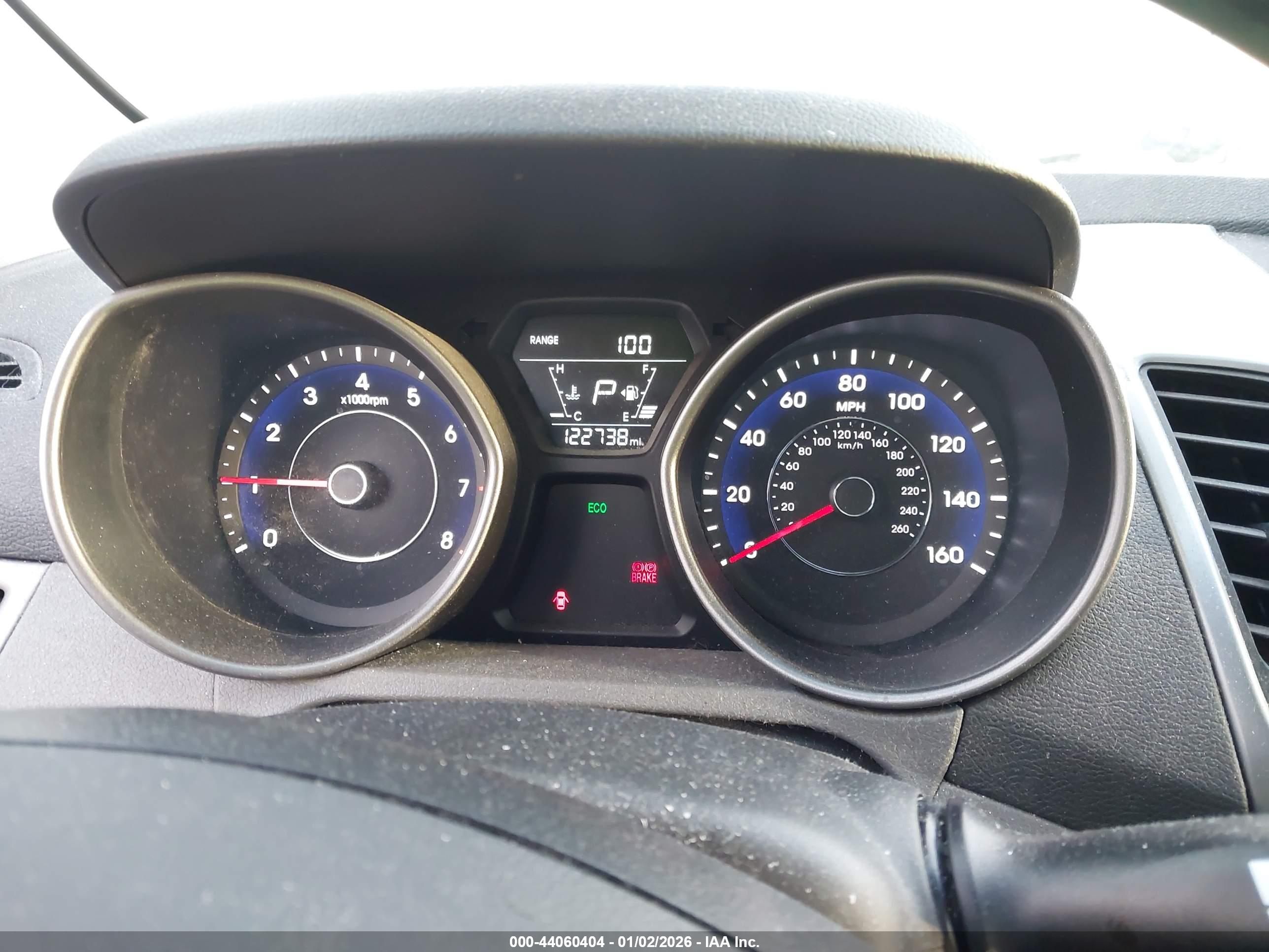 HYUNDAI ELANTRA image 7