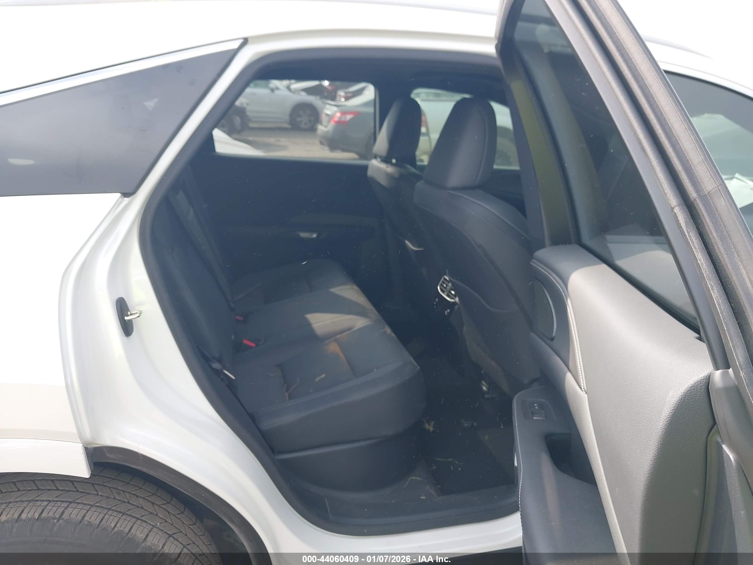 LEXUS RX image 8