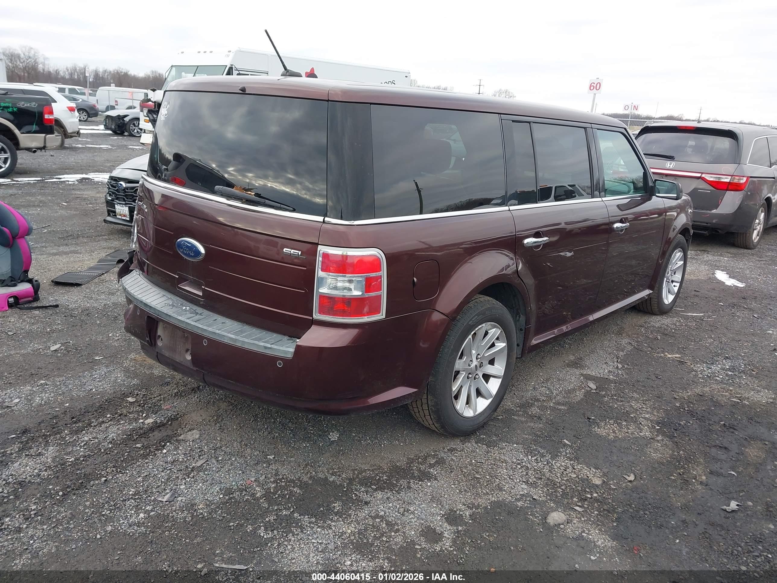 FORD FLEX image 4