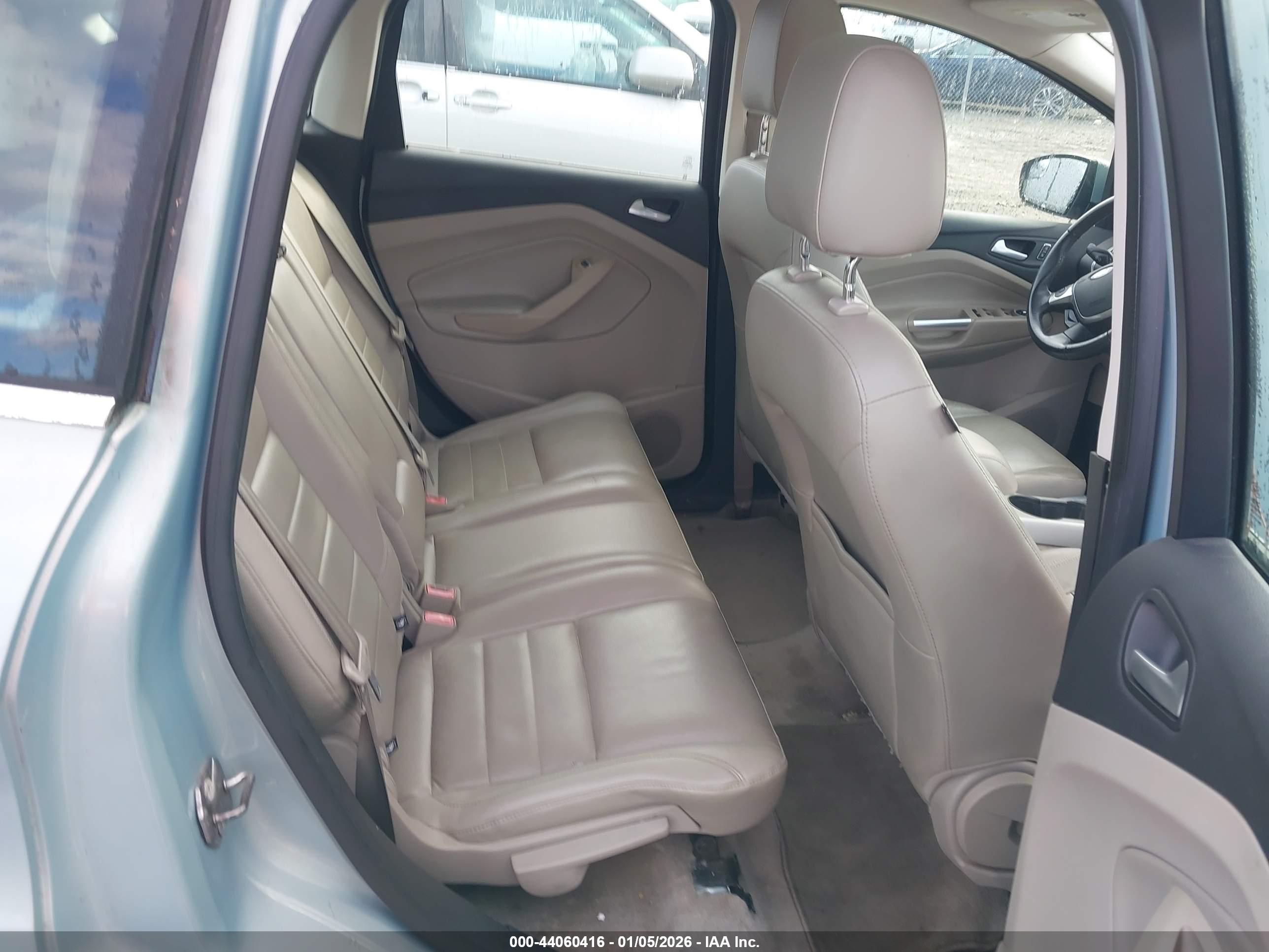 FORD C-MAX image 8