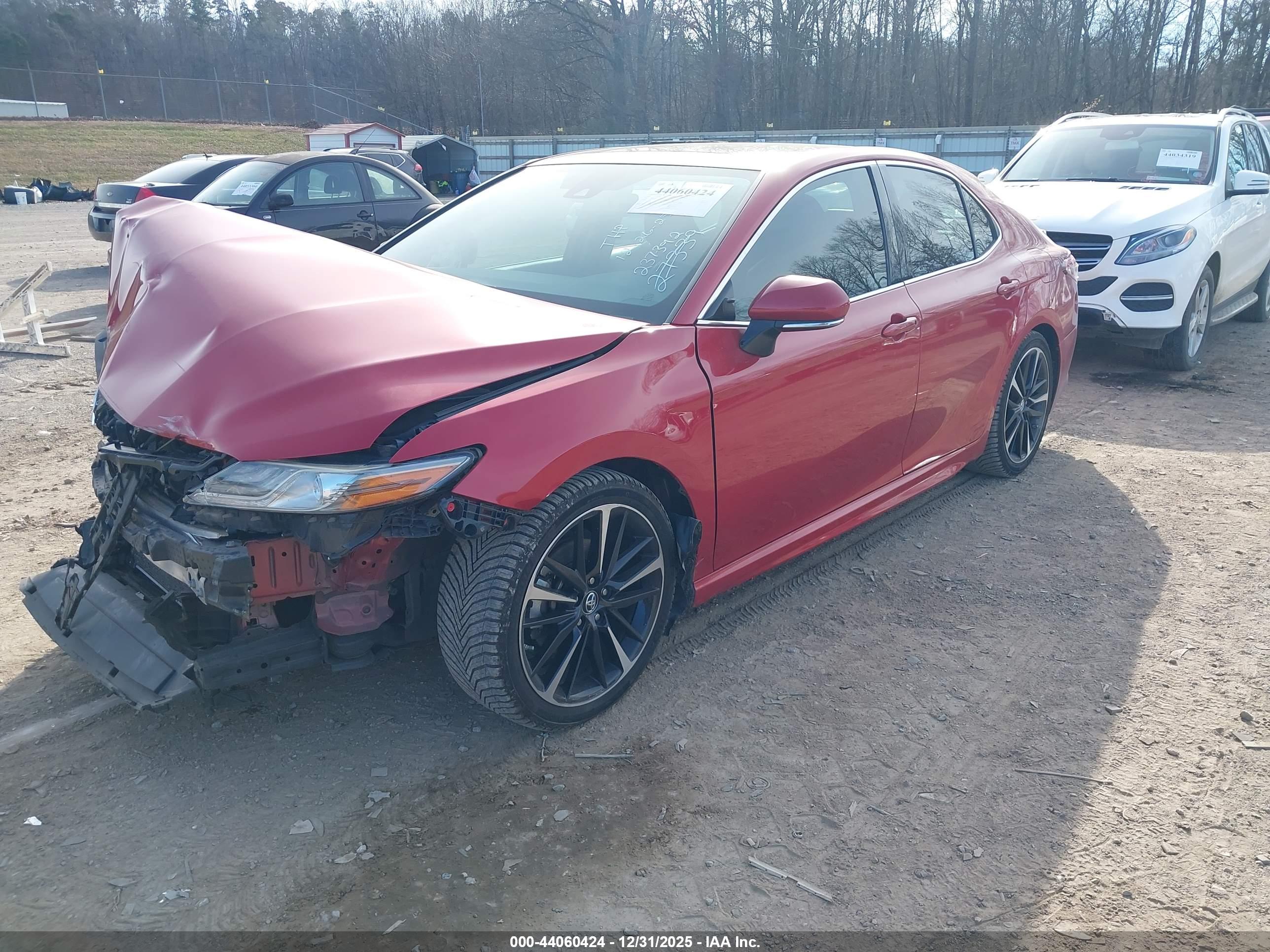 TOYOTA CAMRY image 2
