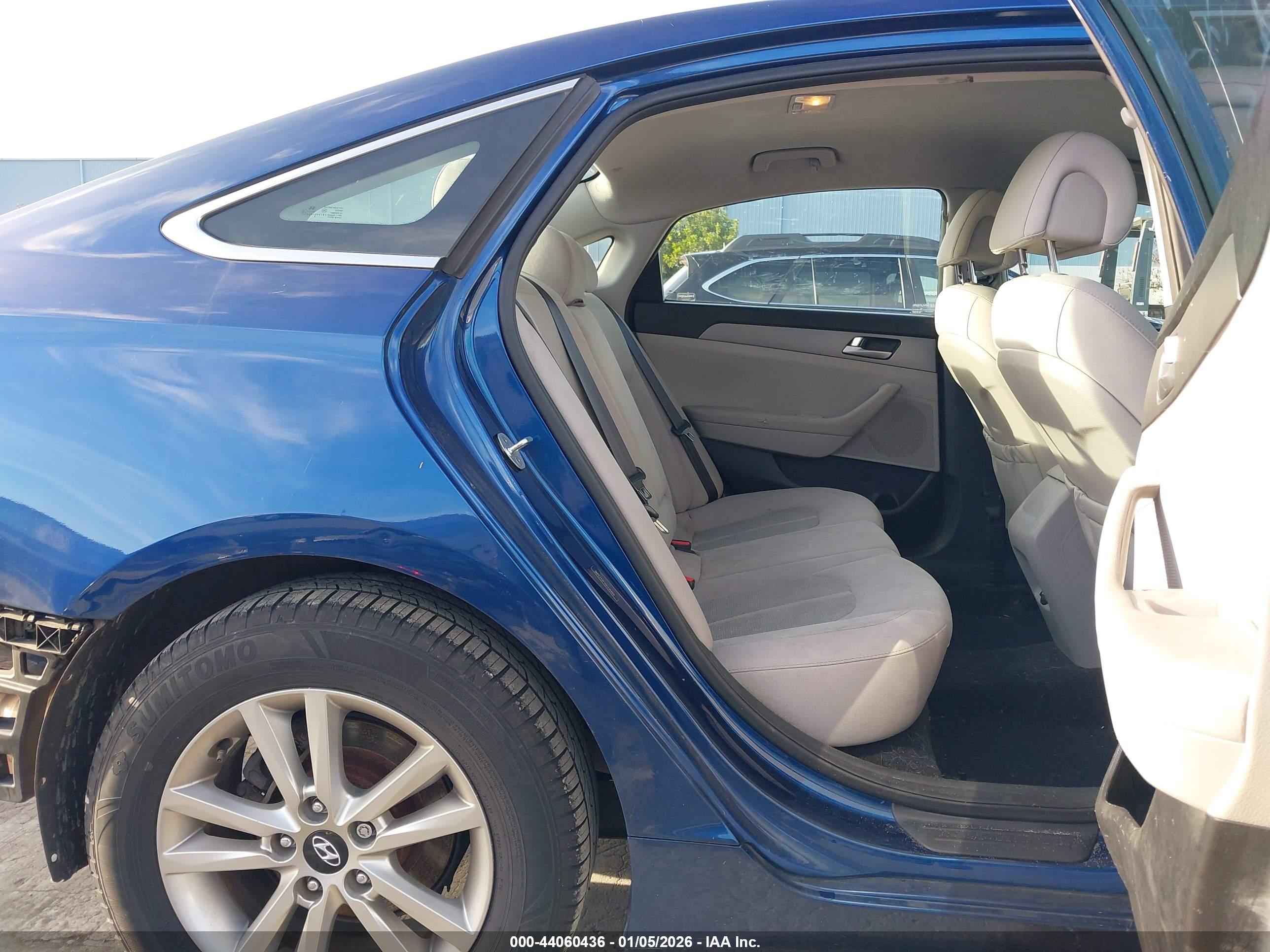 HYUNDAI SONATA image 8