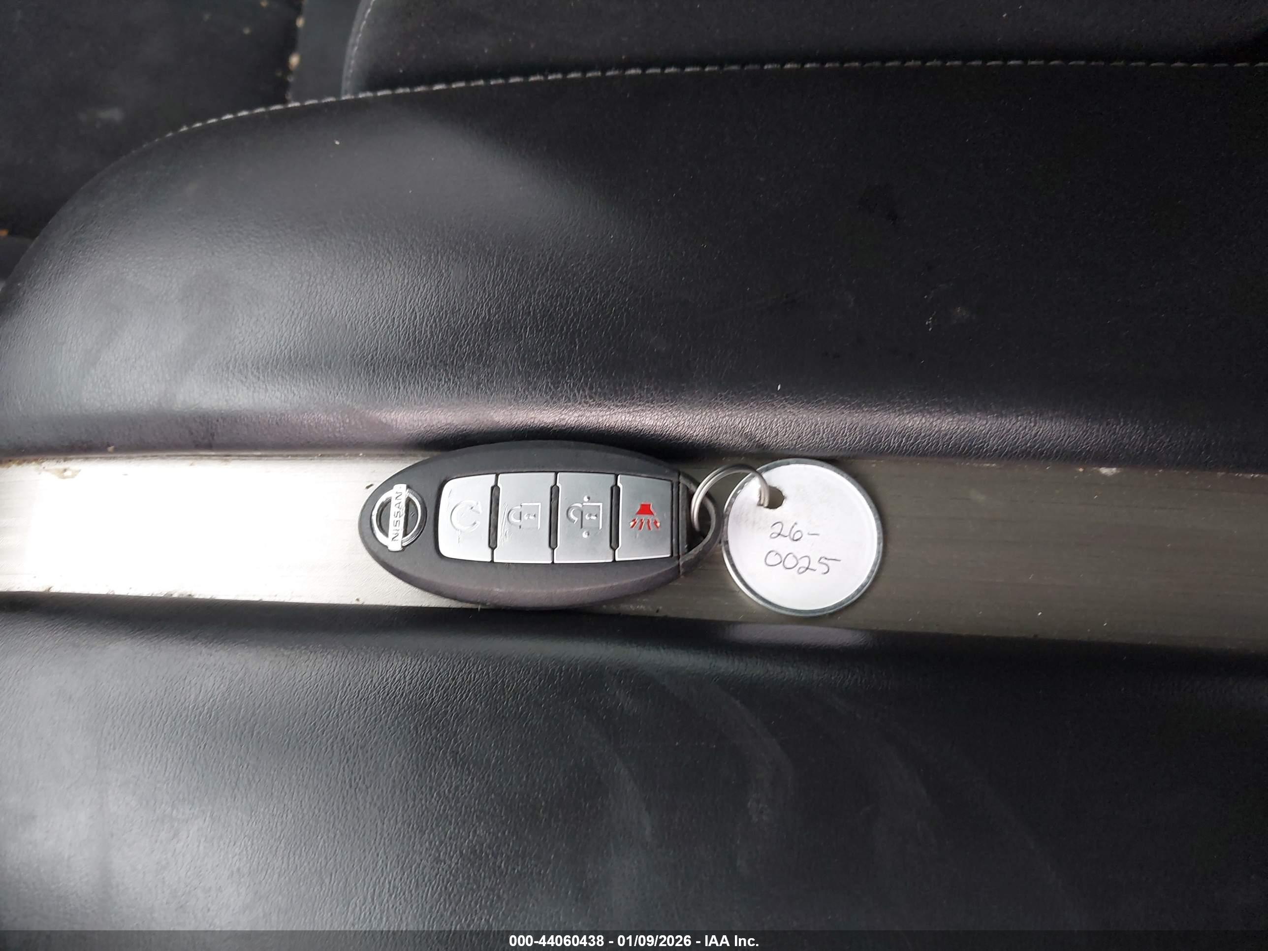 NISSAN MURANO image 11