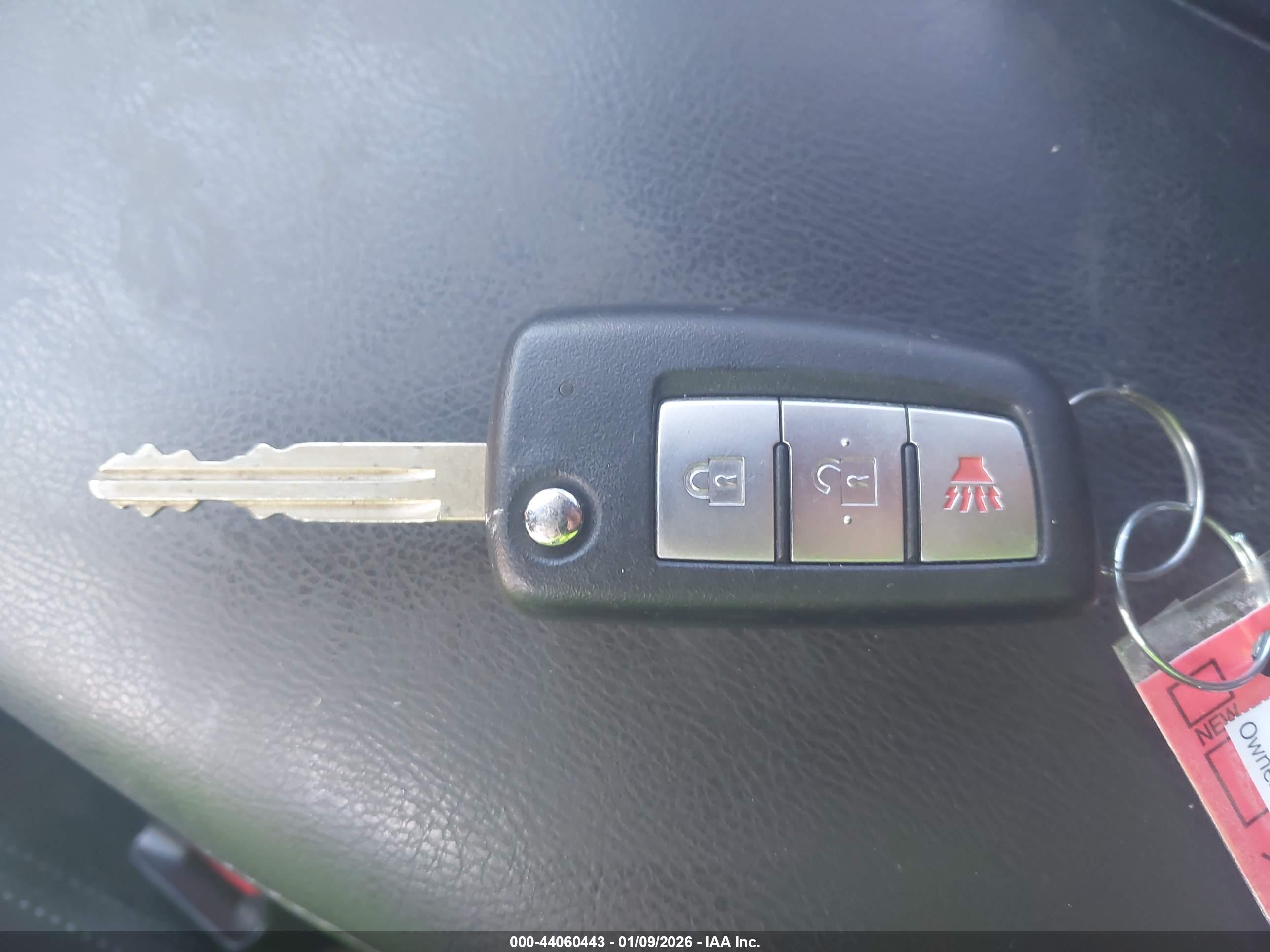 NISSAN ROGUE image 11