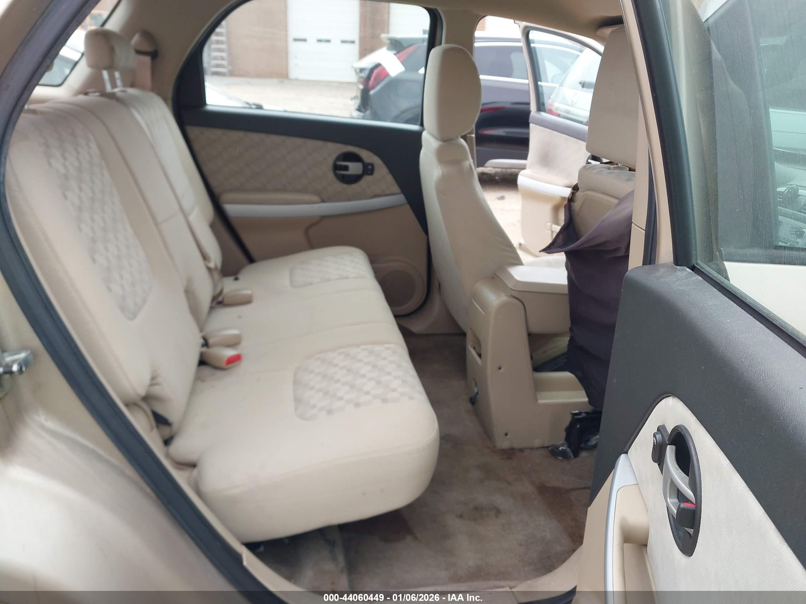 CHEVROLET EQUINOX image 8