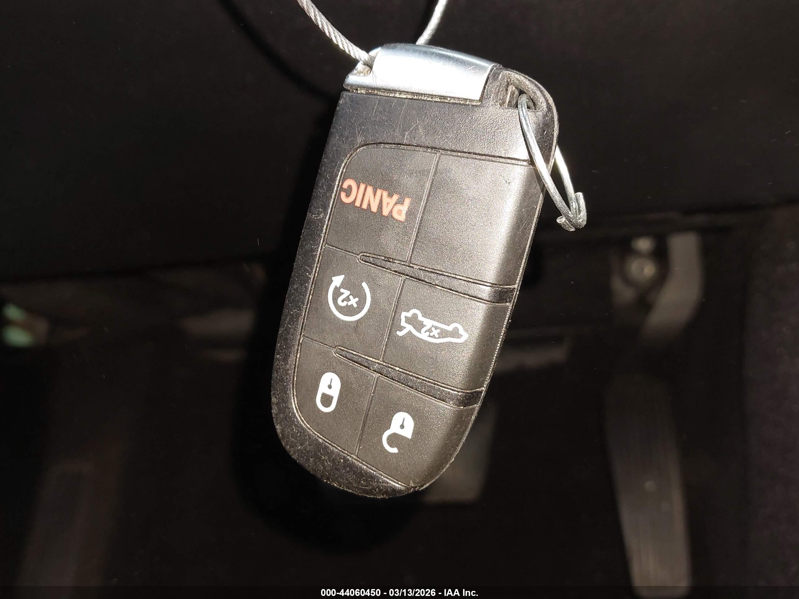 DODGE CHALLENGER image 11