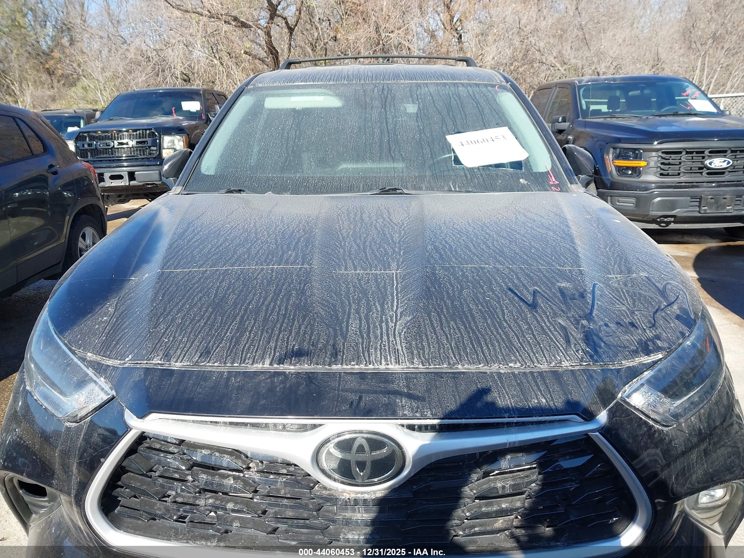 TOYOTA HIGHLANDER image 6