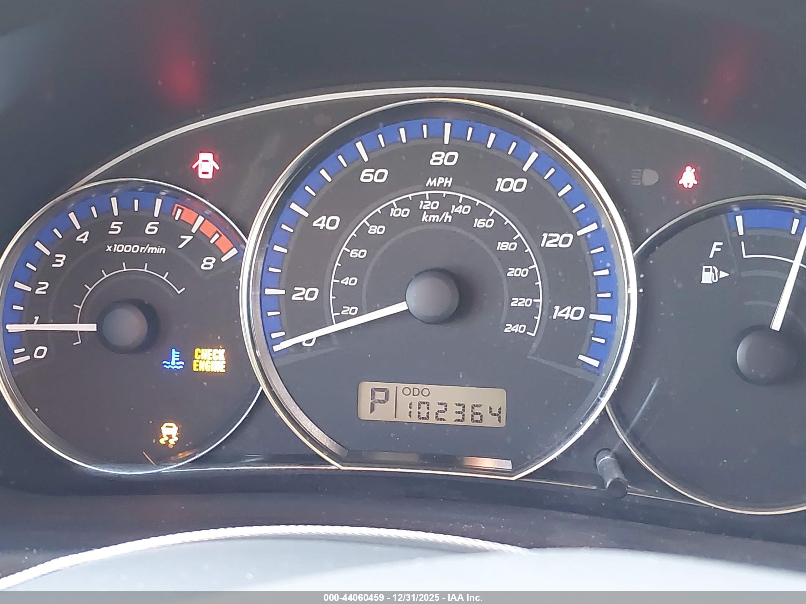 SUBARU FORESTER image 7
