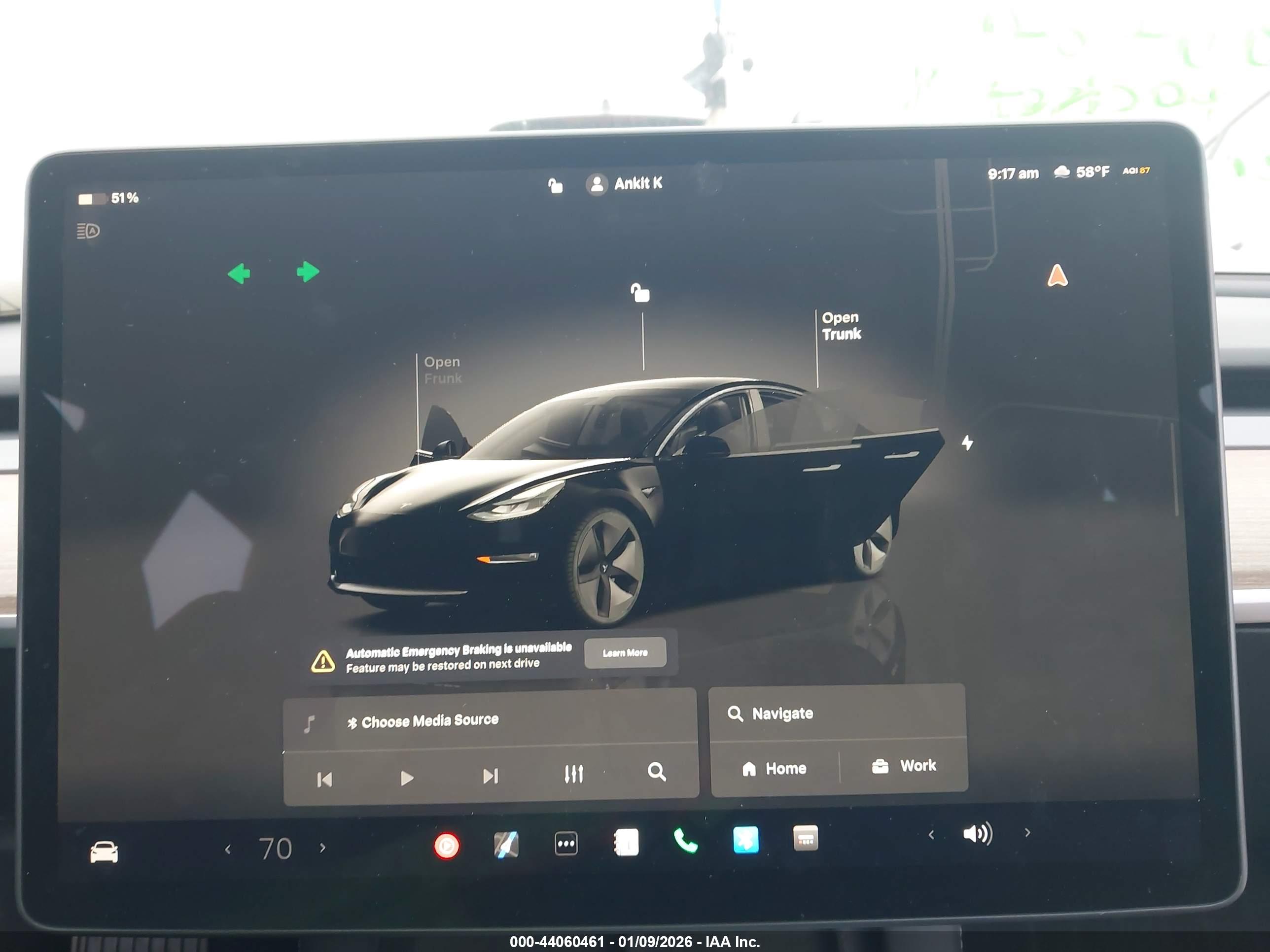 TESLA MODEL image 7