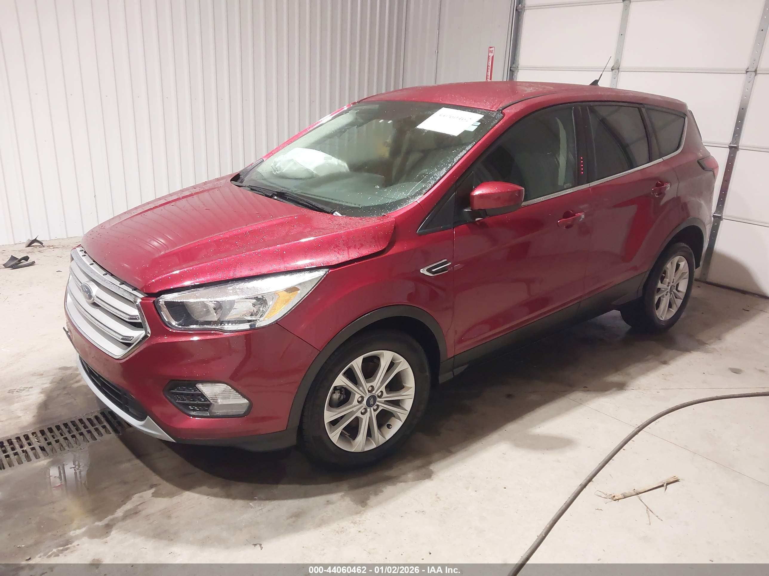 FORD ESCAPE image 2