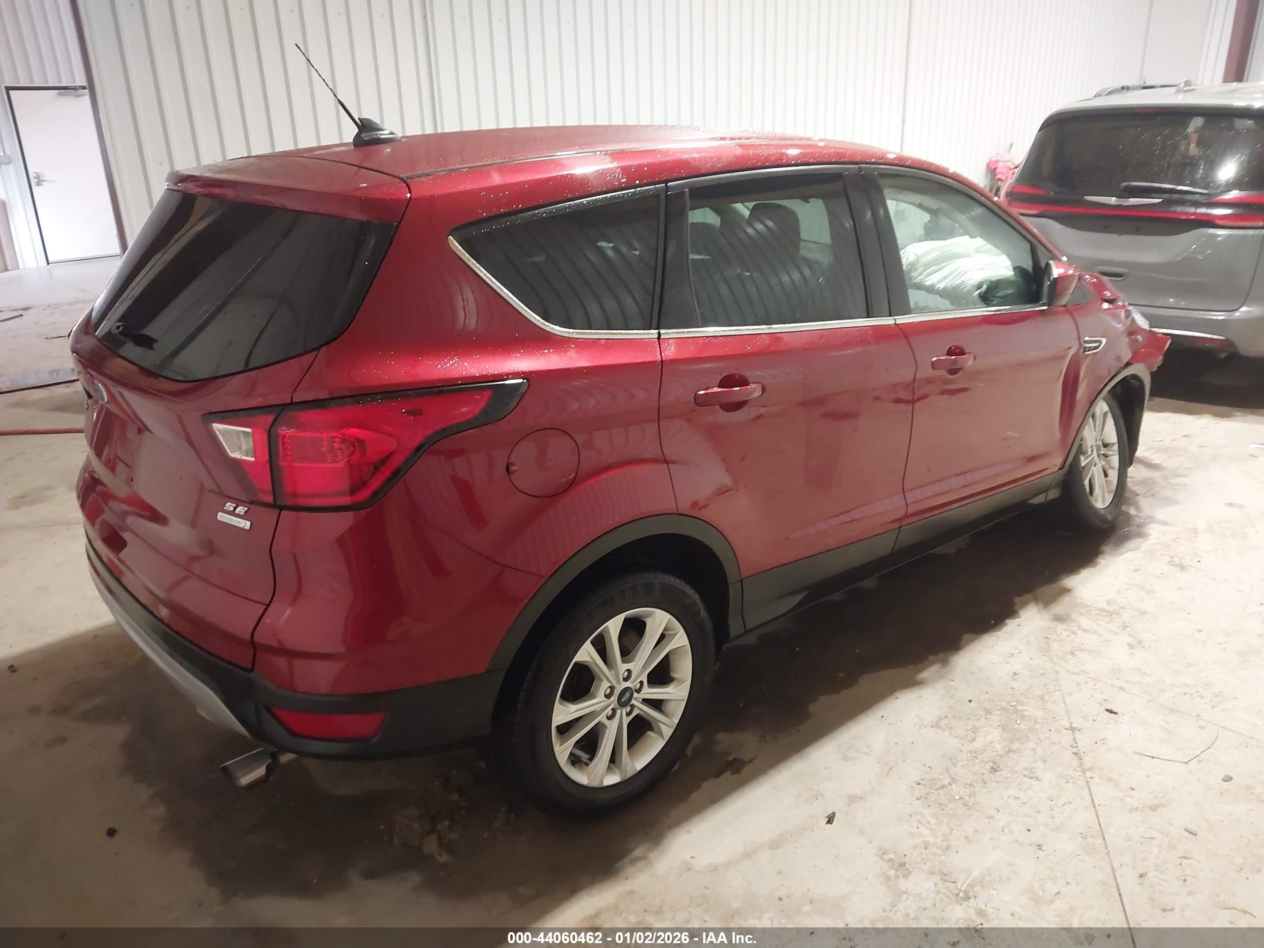 FORD ESCAPE image 4