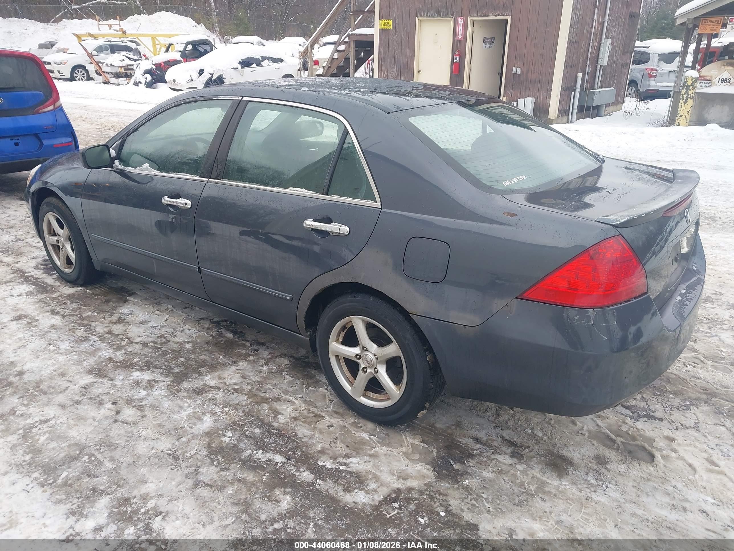 HONDA ACCORD image 3