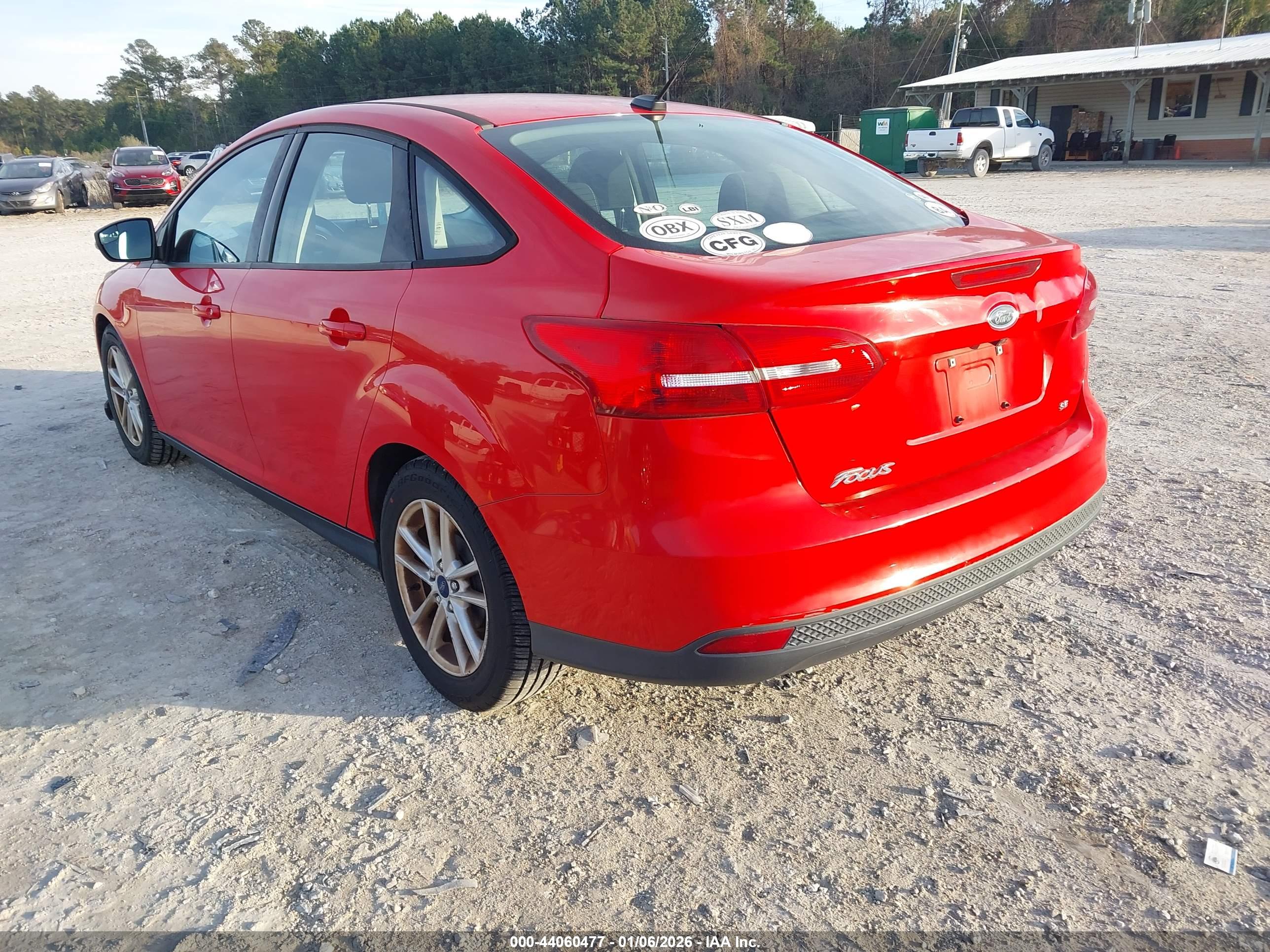 FORD FOCUS image 3