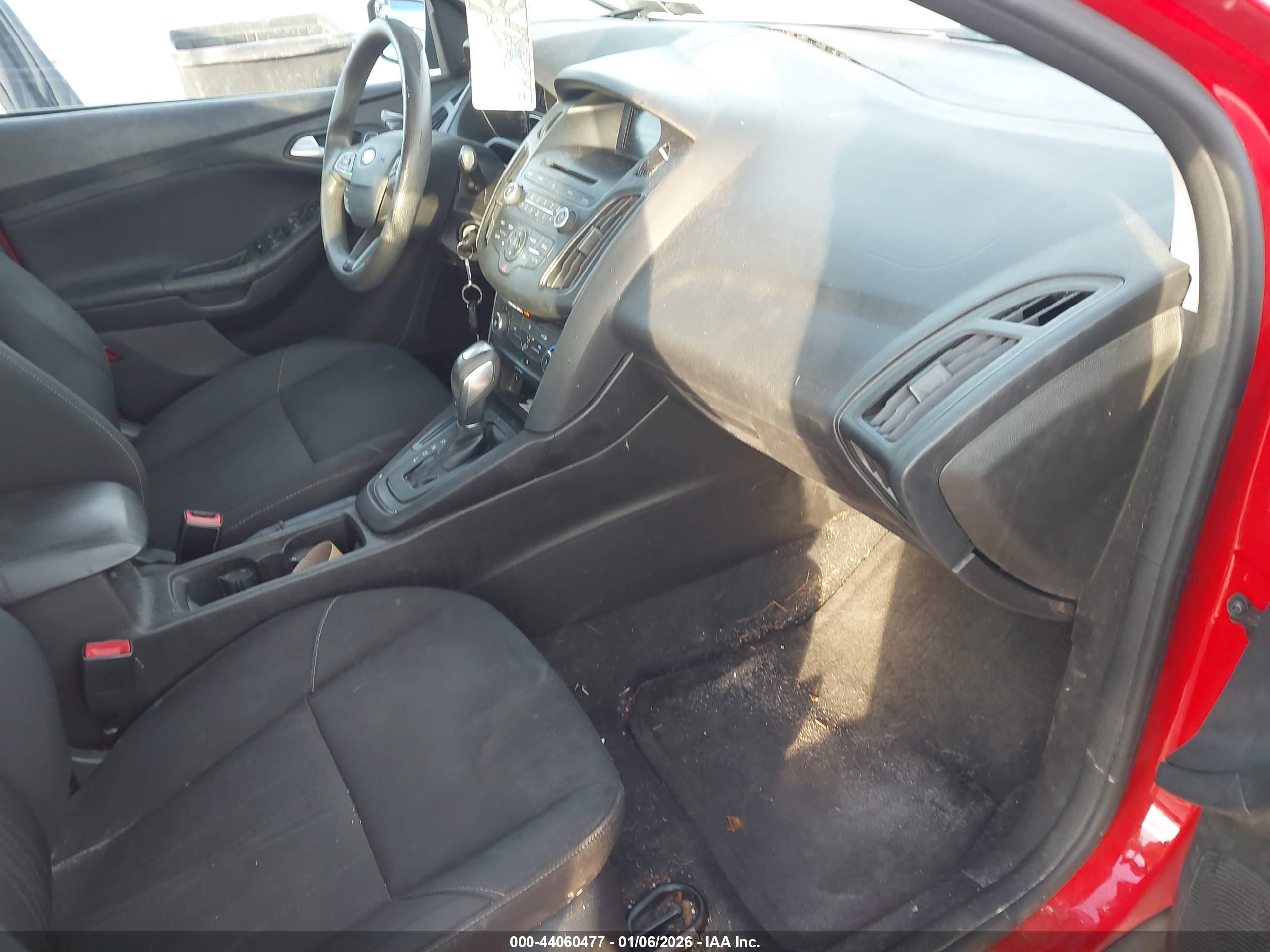 FORD FOCUS image 5