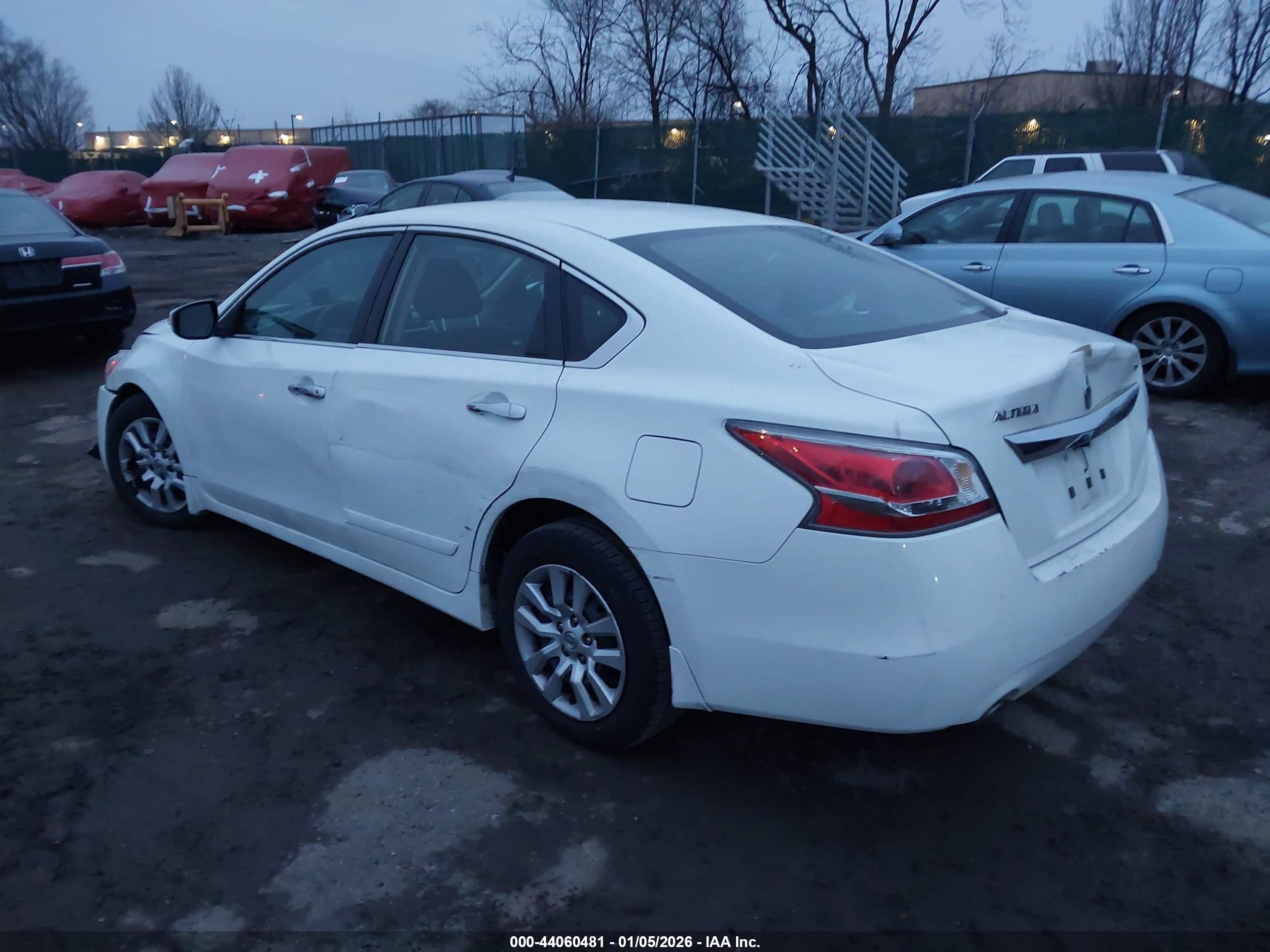 NISSAN ALTIMA image 3
