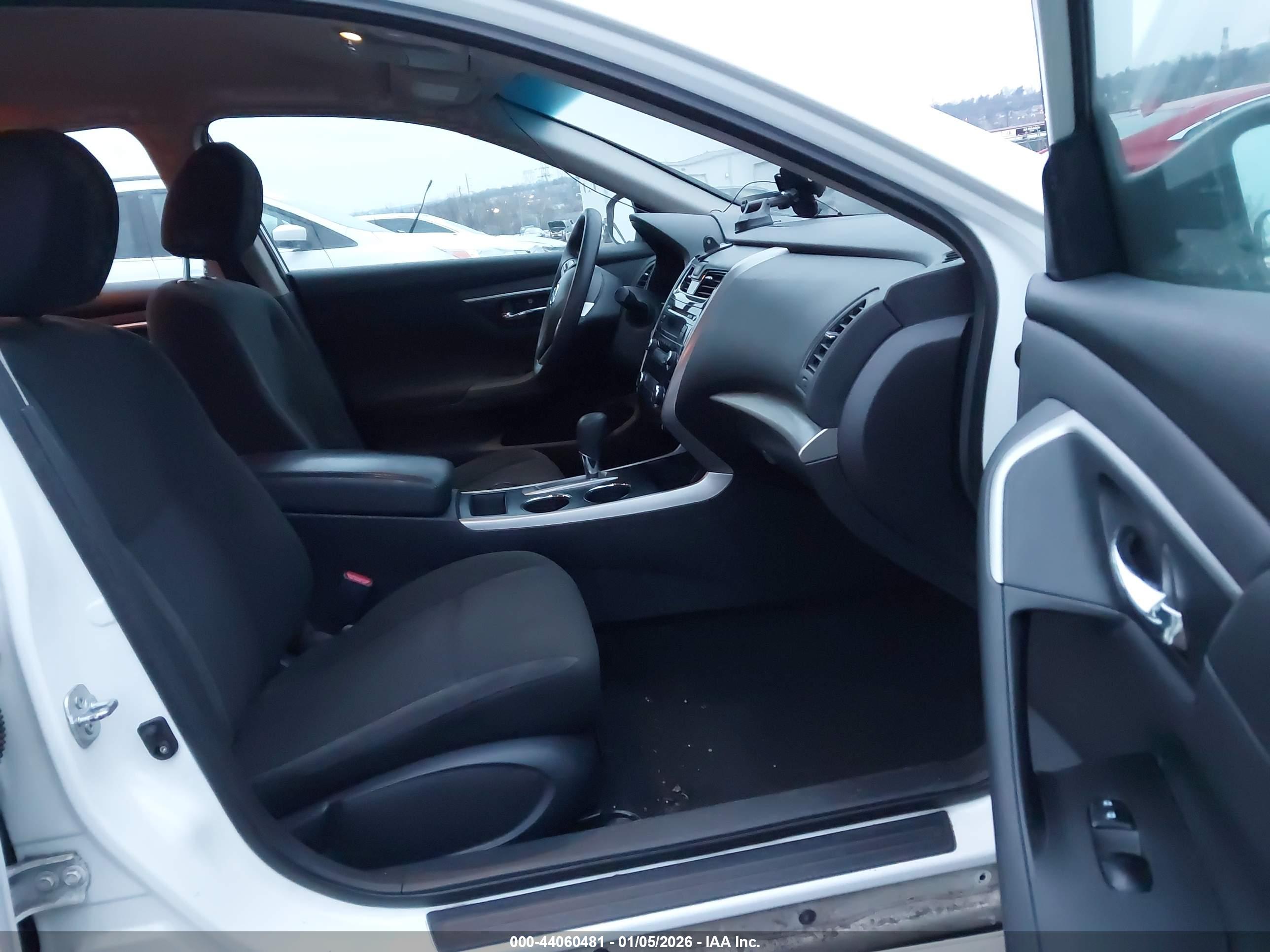 NISSAN ALTIMA image 5