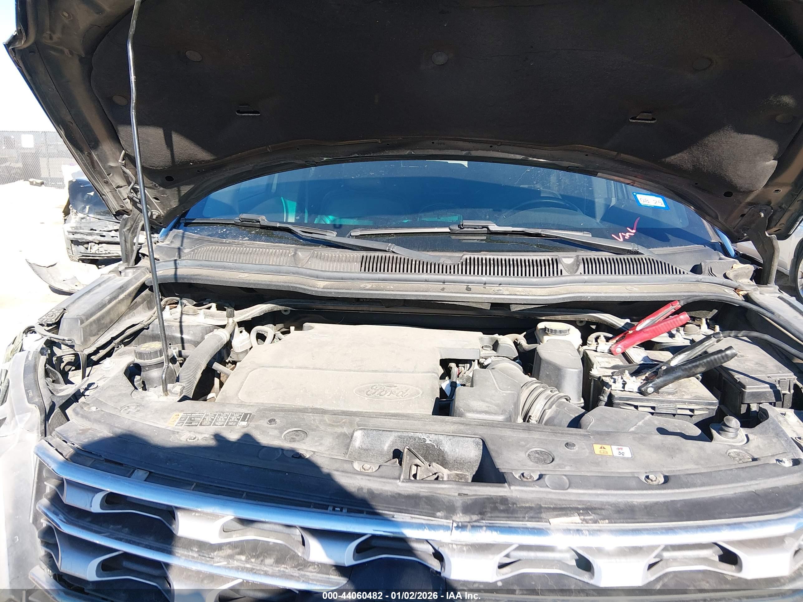 FORD EXPLORER image 10