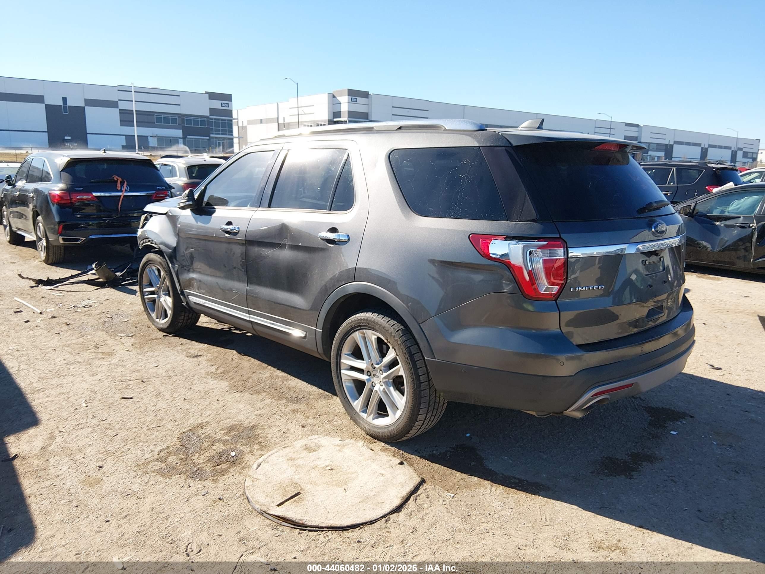 FORD EXPLORER image 3