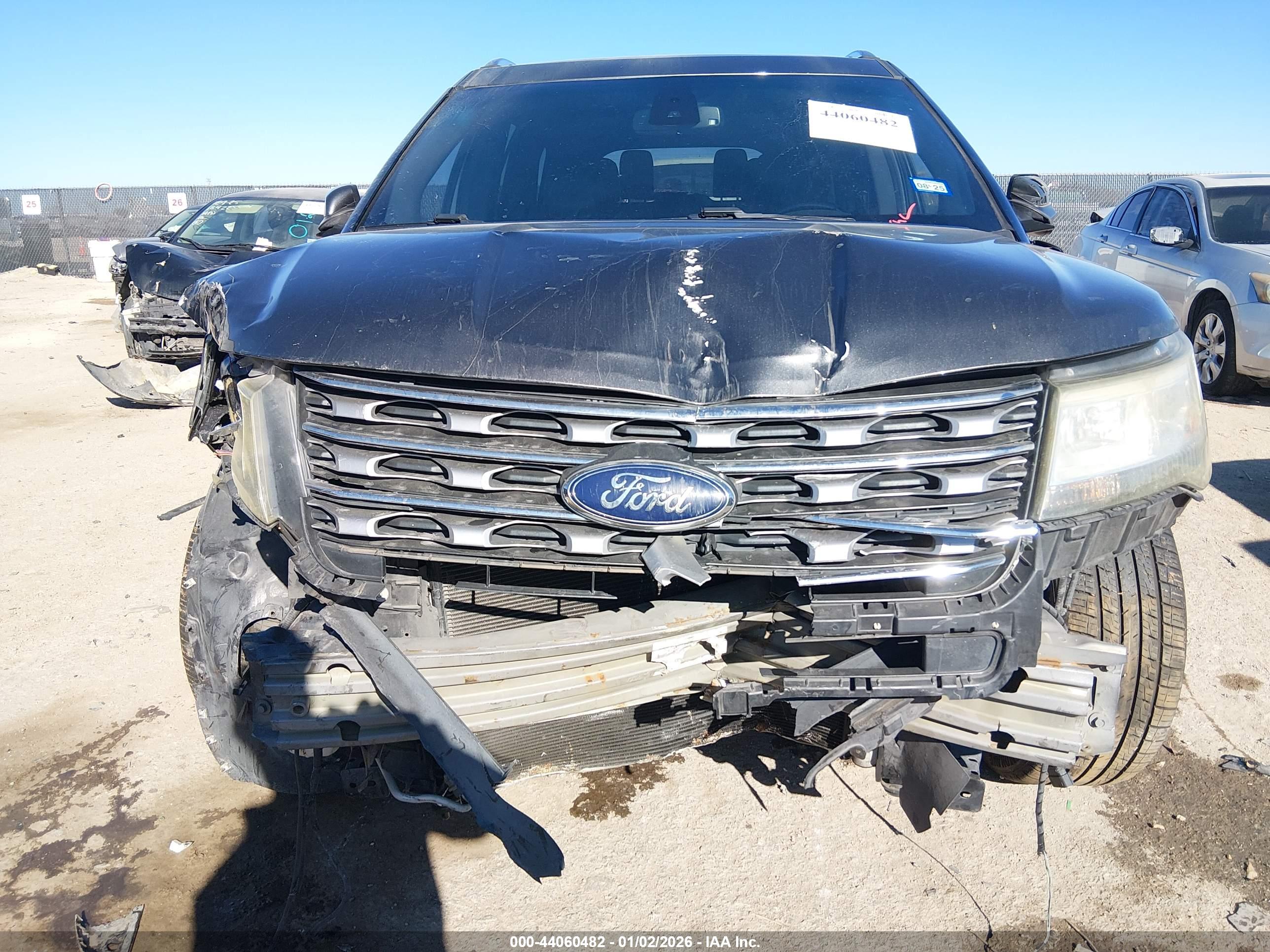 FORD EXPLORER image 6