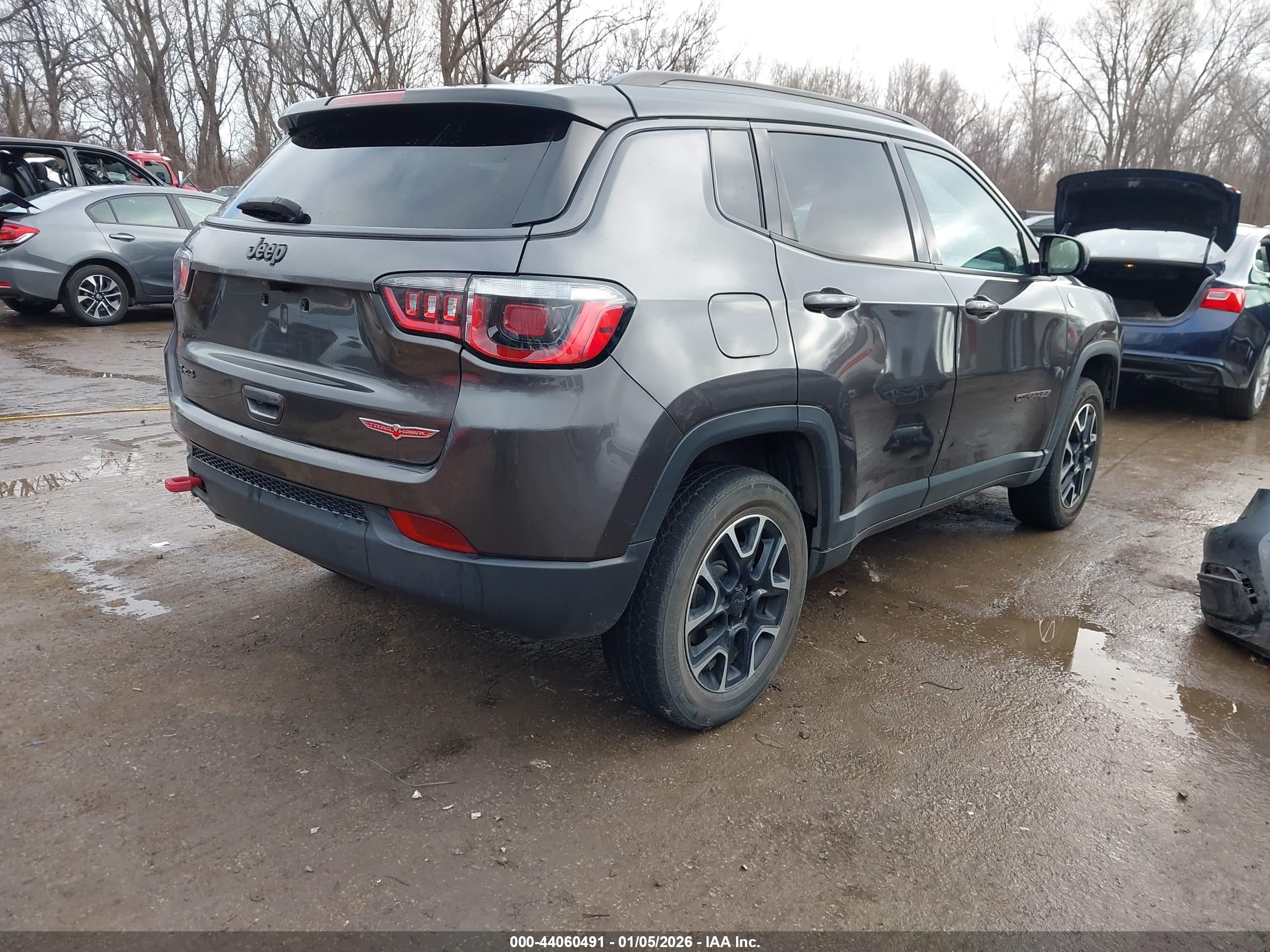 JEEP COMPASS image 4