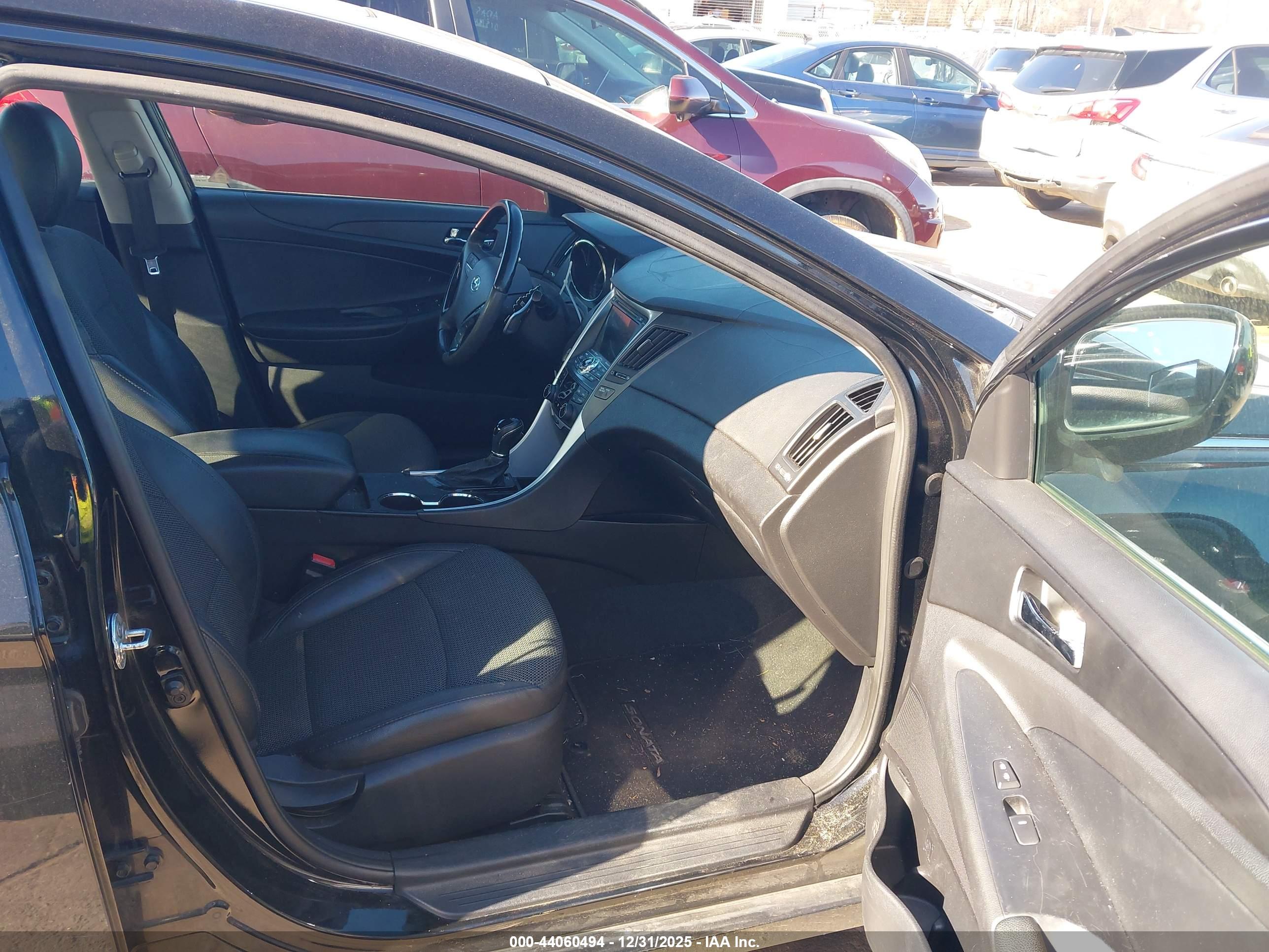 HYUNDAI SONATA image 5