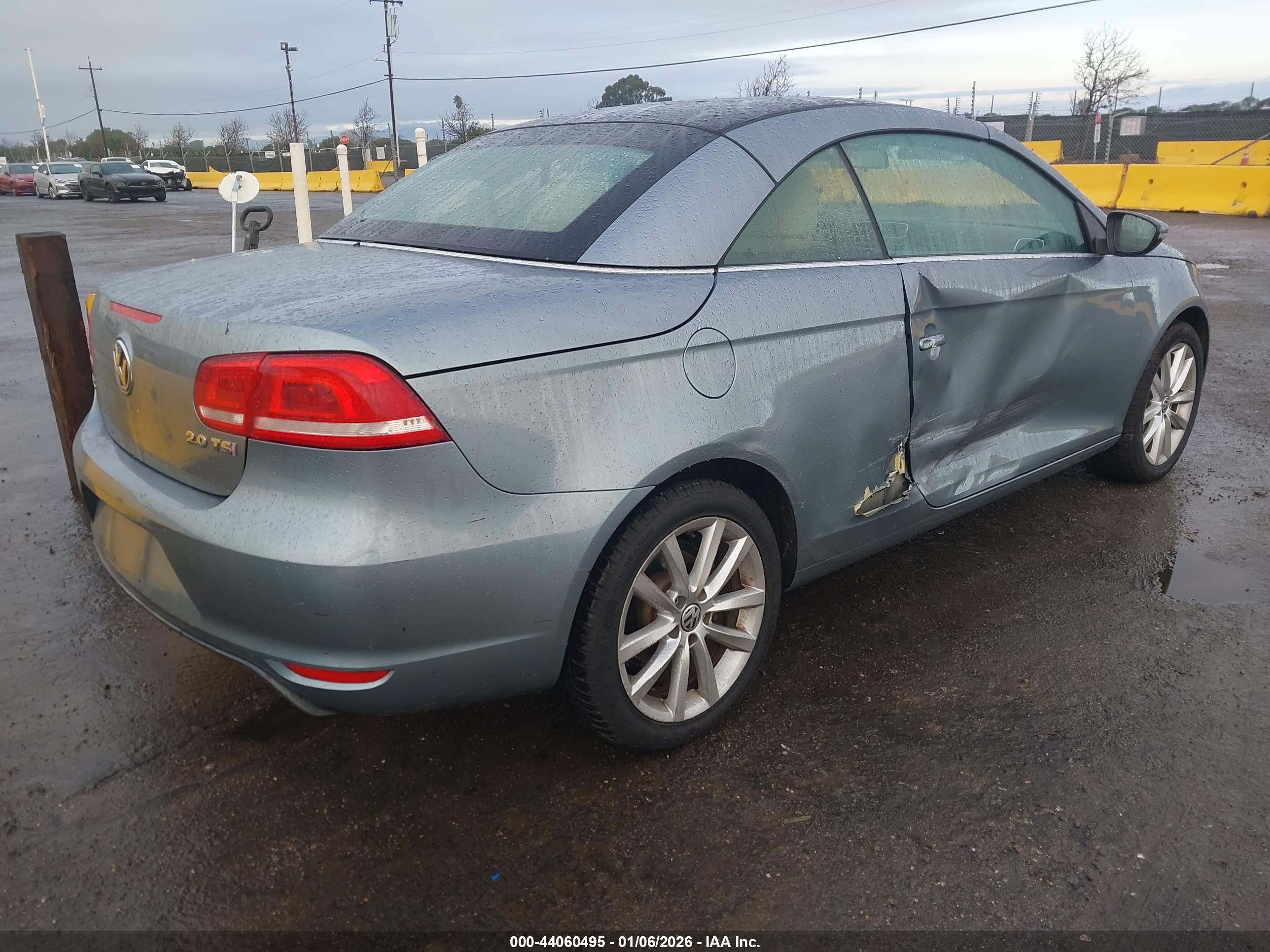 VOLKSWAGEN EOS image 4